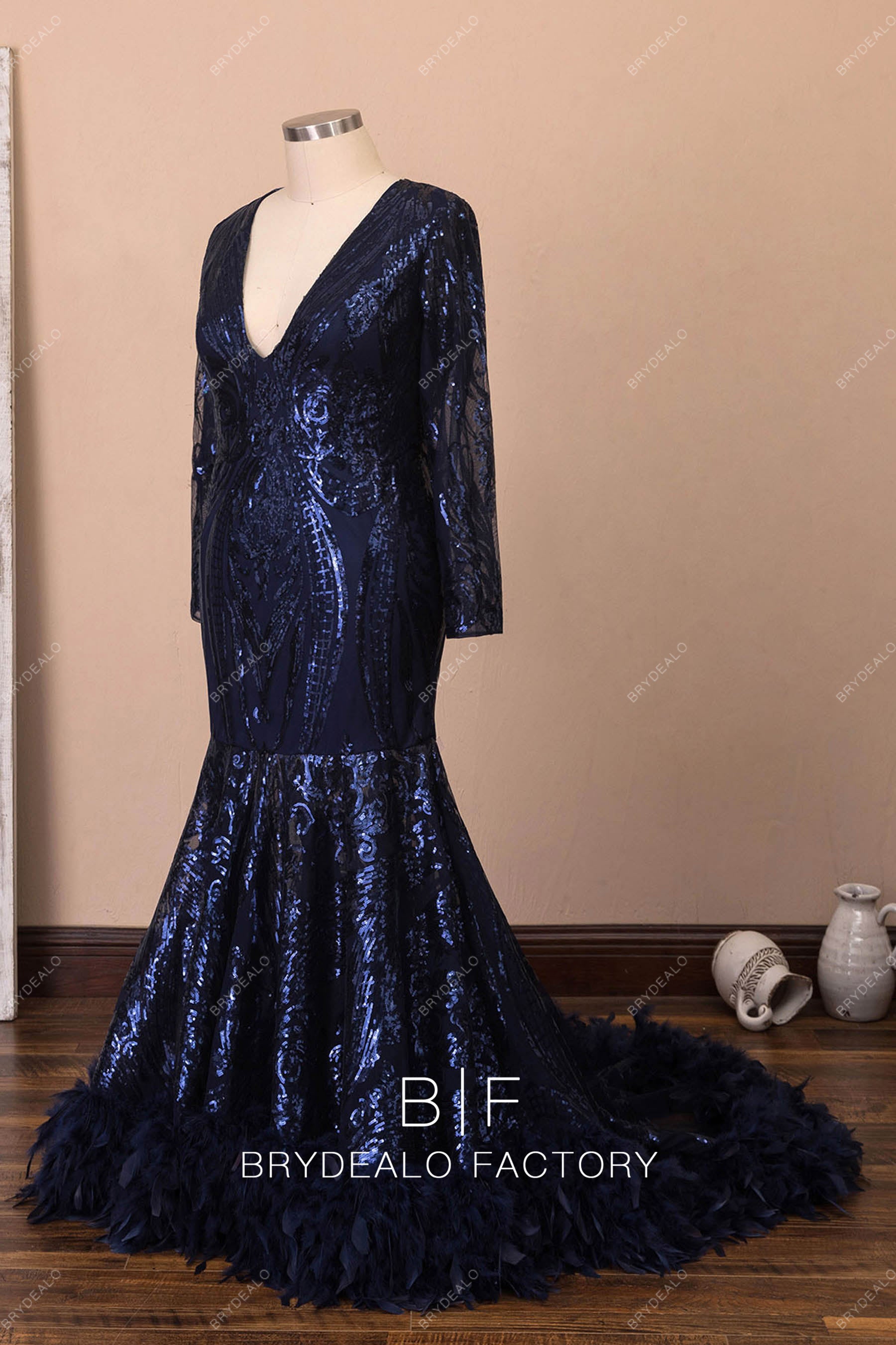 V-neck patterned sequin formal dress