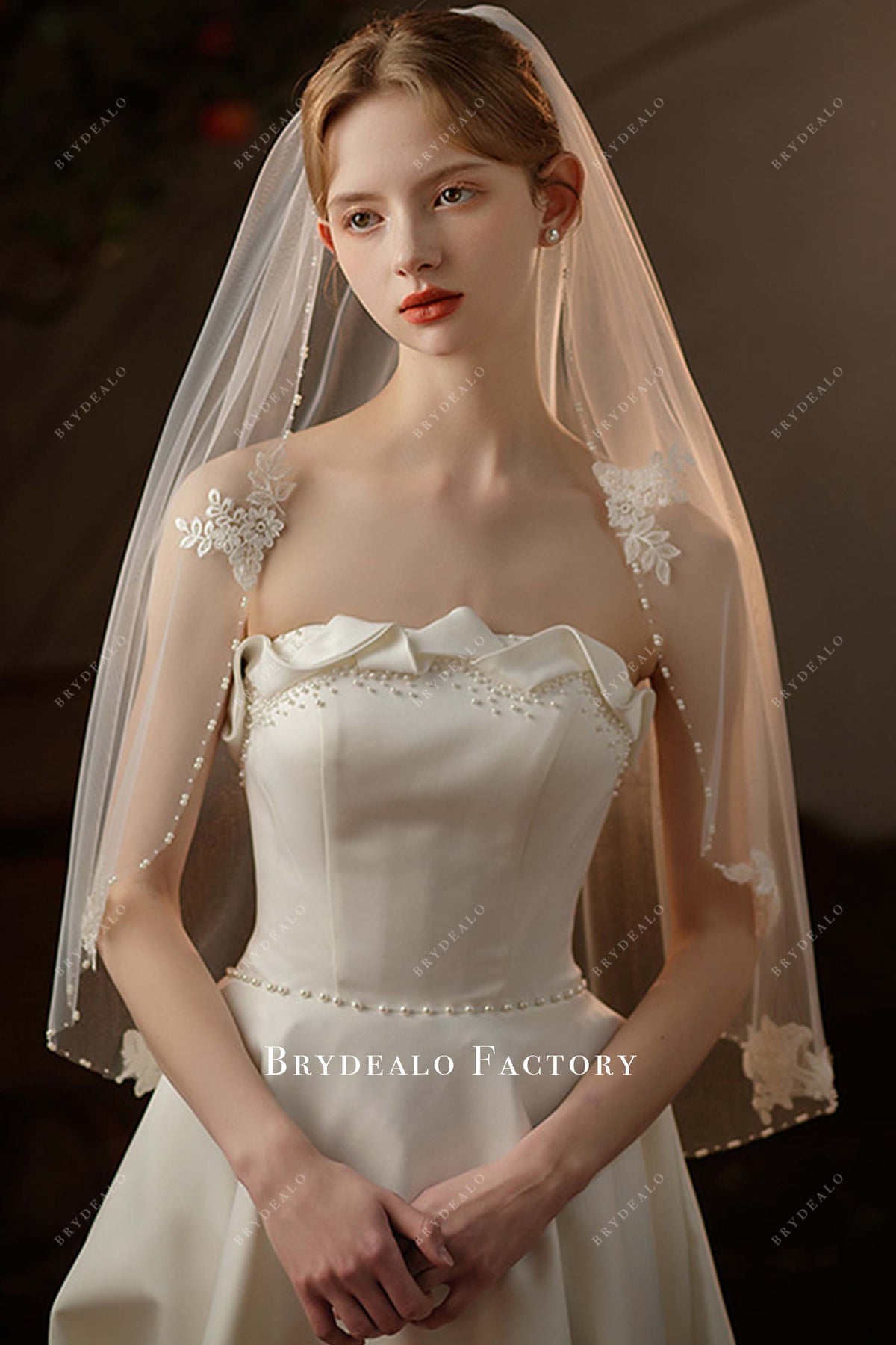 Elegant Lace Beading Fingertip Length Bridal Veil