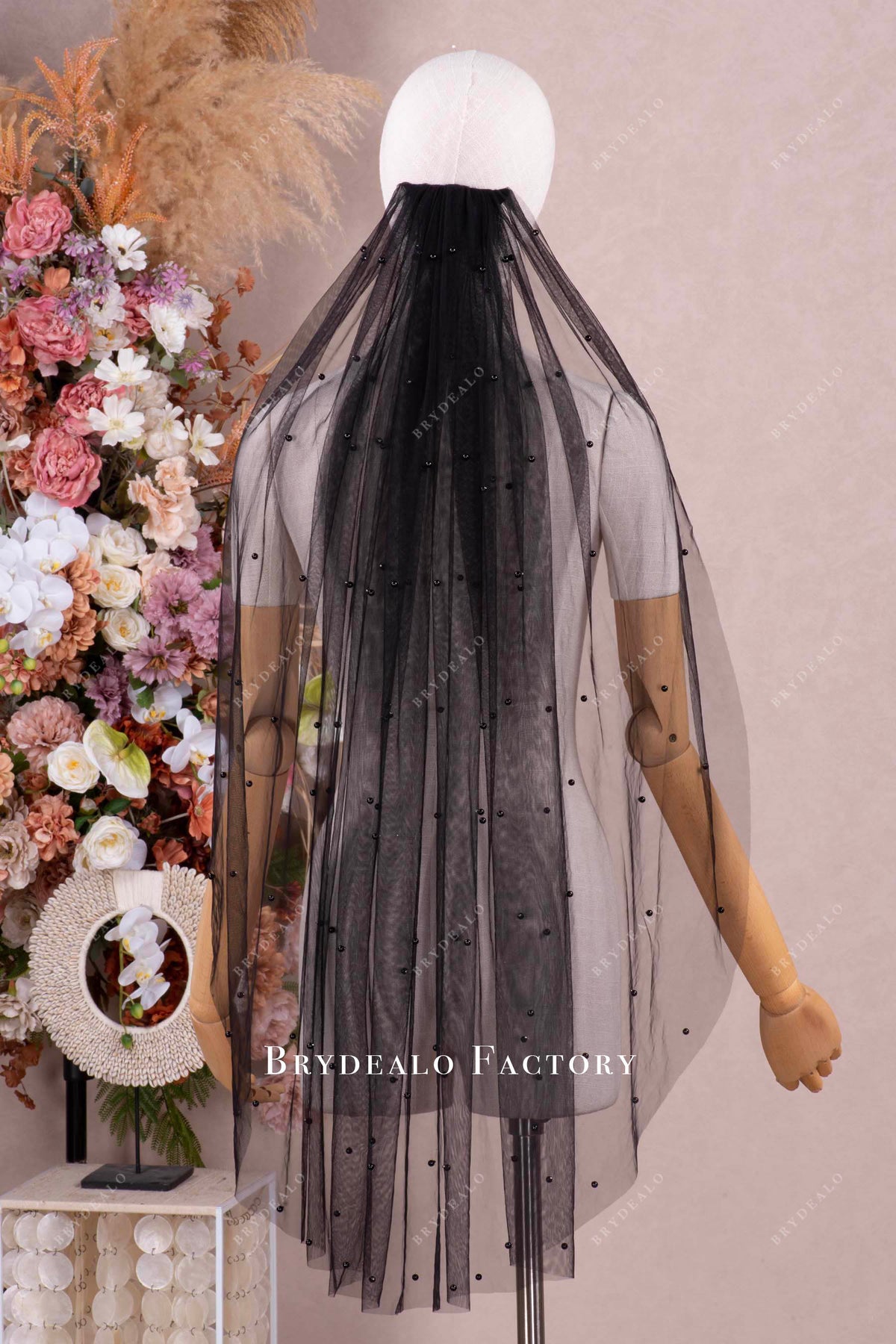 ?Two tier black Wedding Bridal Veil with bow and flax black pearls. White or Ivory Two Layer Veil Black Lace Bridal Veil Lace  main image 2