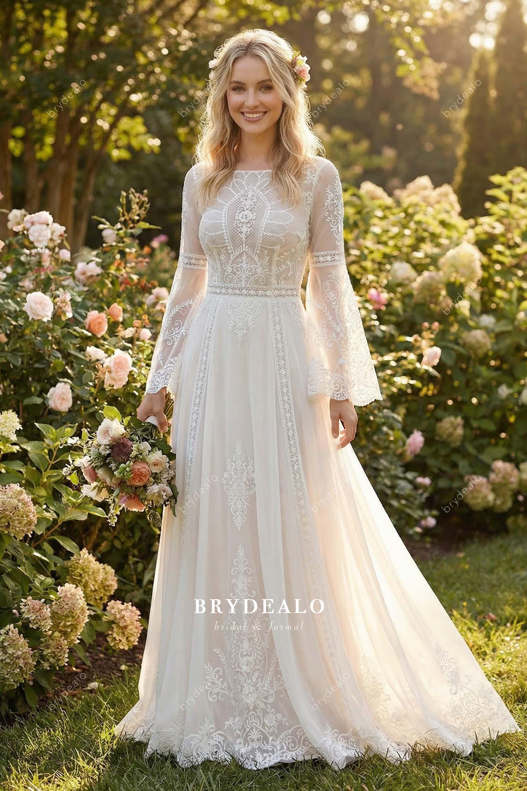 white boho dress with bell sleeves Bohemian A-Line Lace Wedding Dress Long Bell Sleeve Curvy Bridal Gown for Beach Weddings