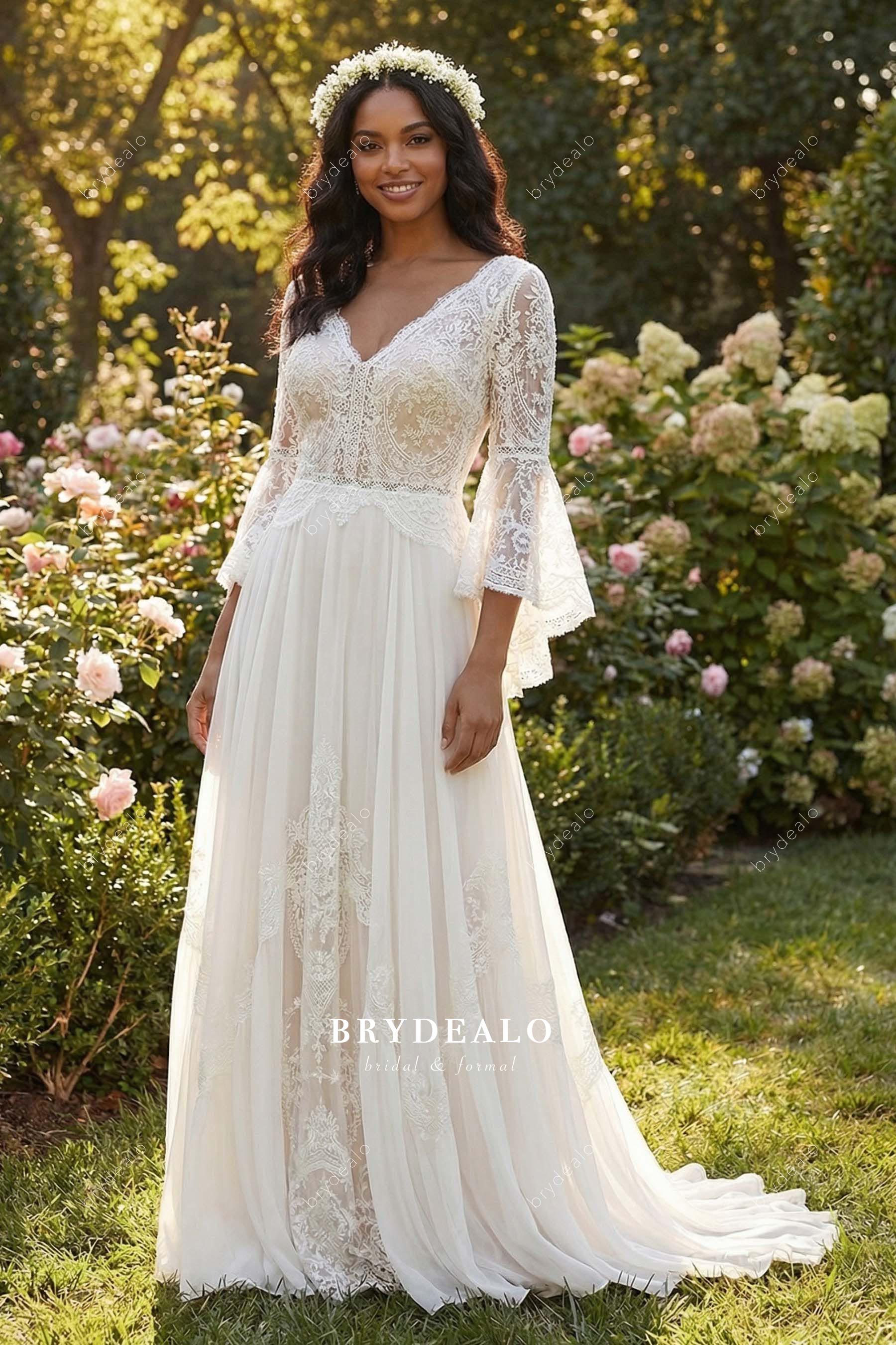 Boho Lace Deep V-Neck Bell Sleeves A-Line Wedding Dress Boho Lace Deep V-Neck Bell Sleeves A-Line Wedding Dress