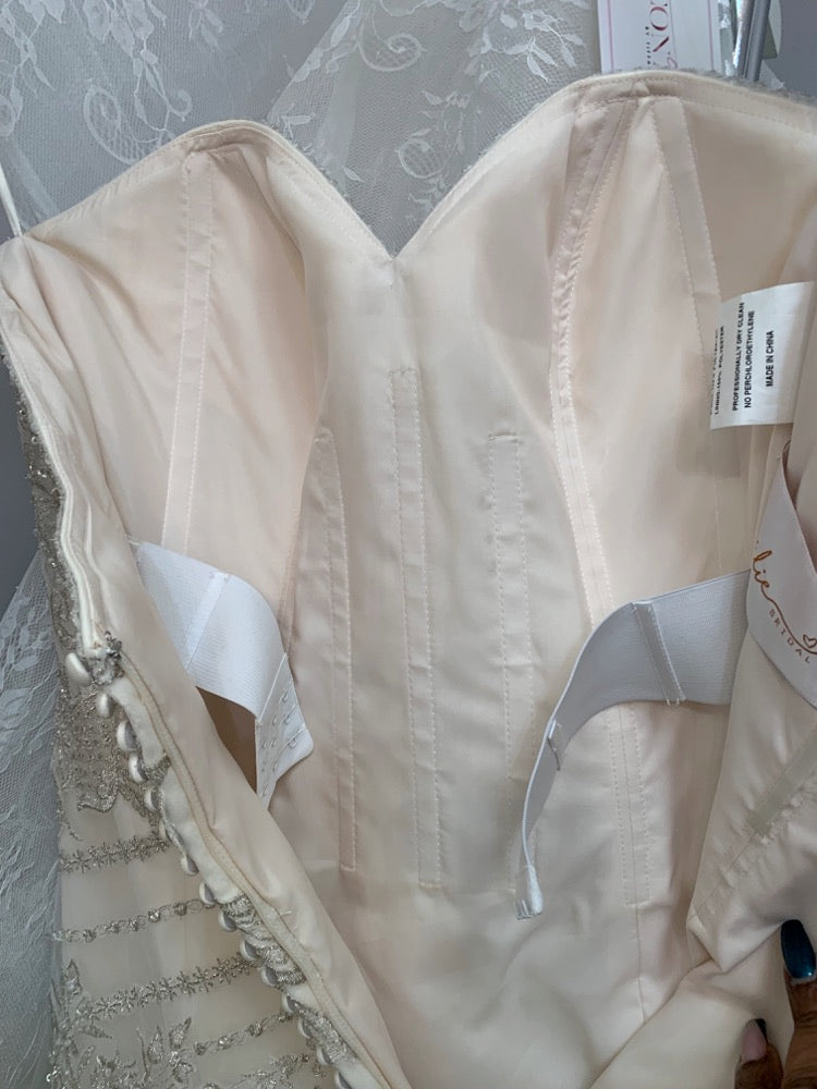 boned wedding dress