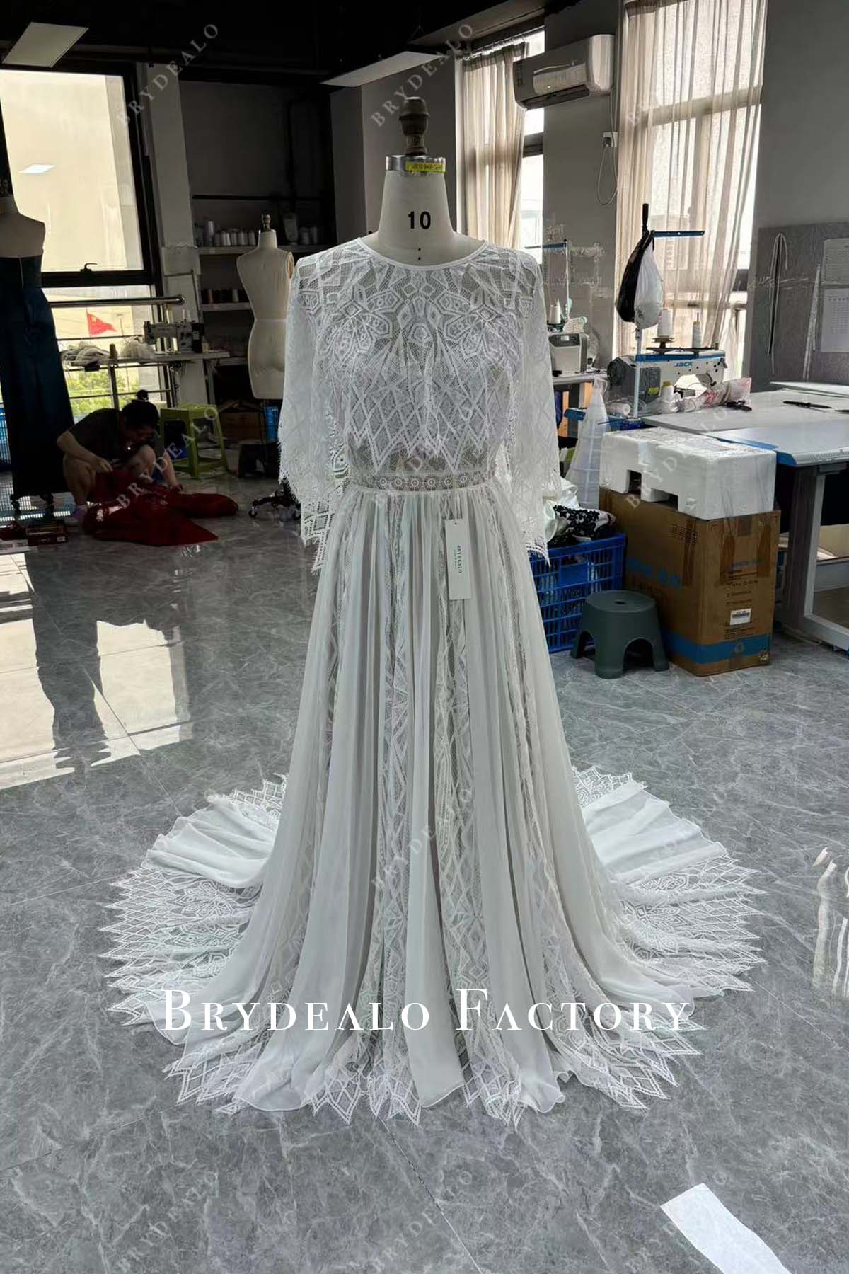 Private Label Custom Lace Wedding Dress with Cape