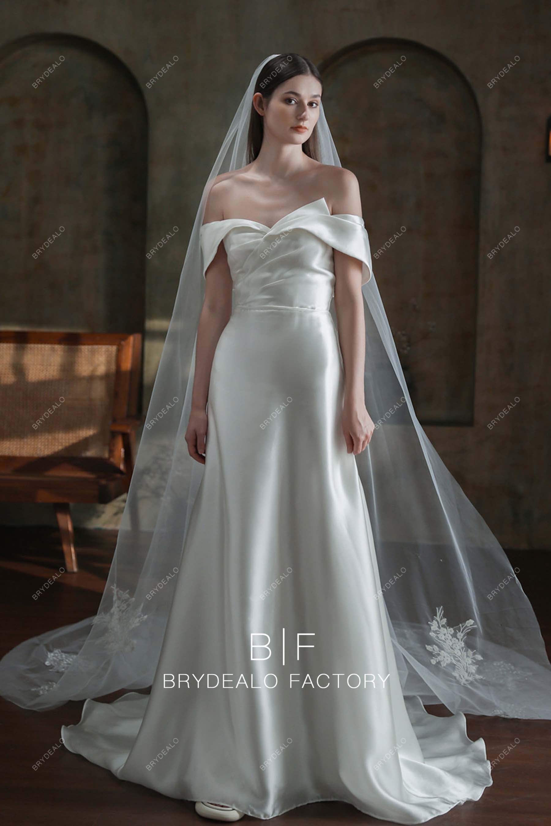 Brydealo Factory Shoulder Length Bridal Veil Short Wedding Tulle Headpiece