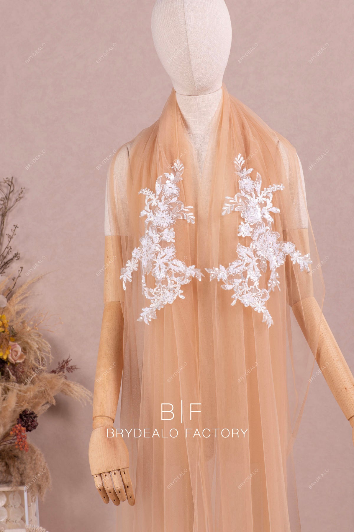 Cream White Sequined Flower Lace Appliques