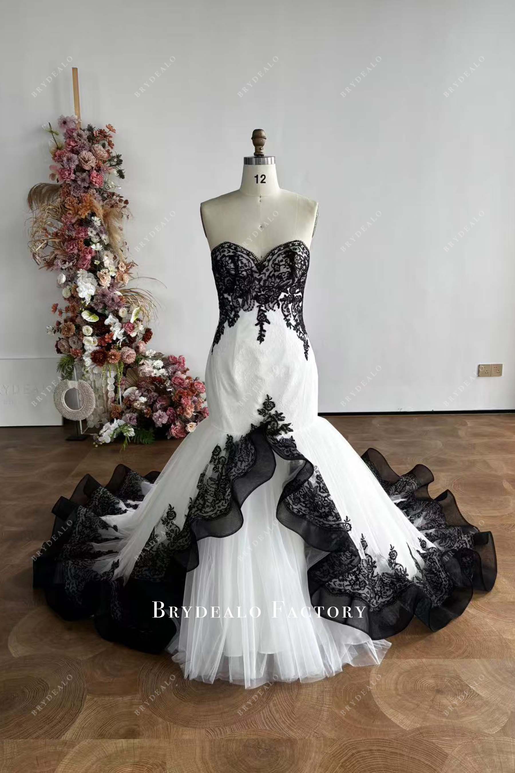 custom black white trumpet wedding dress