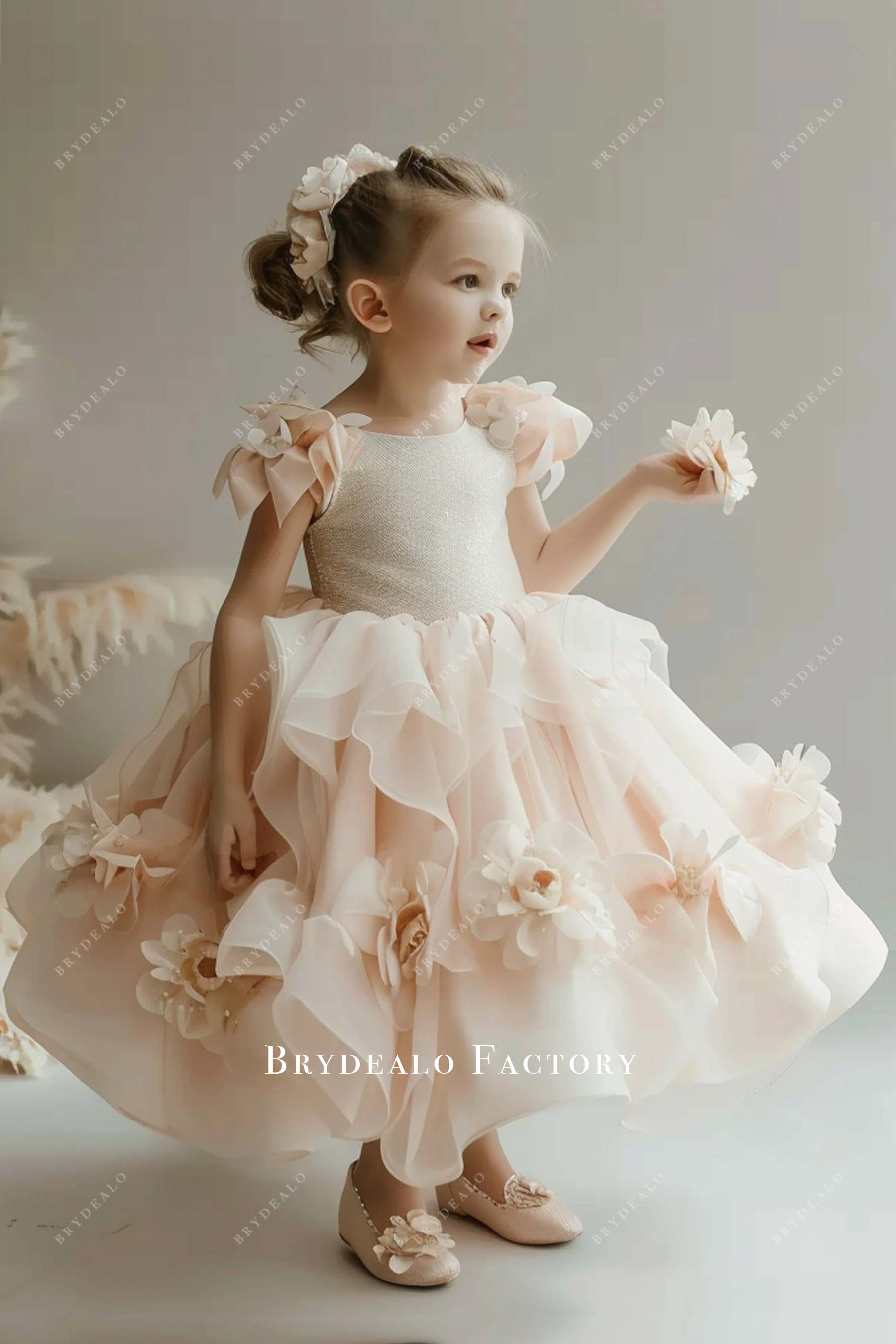 Handmade 3D Flowers Ankle Length Little Girl Gown For Wedding
