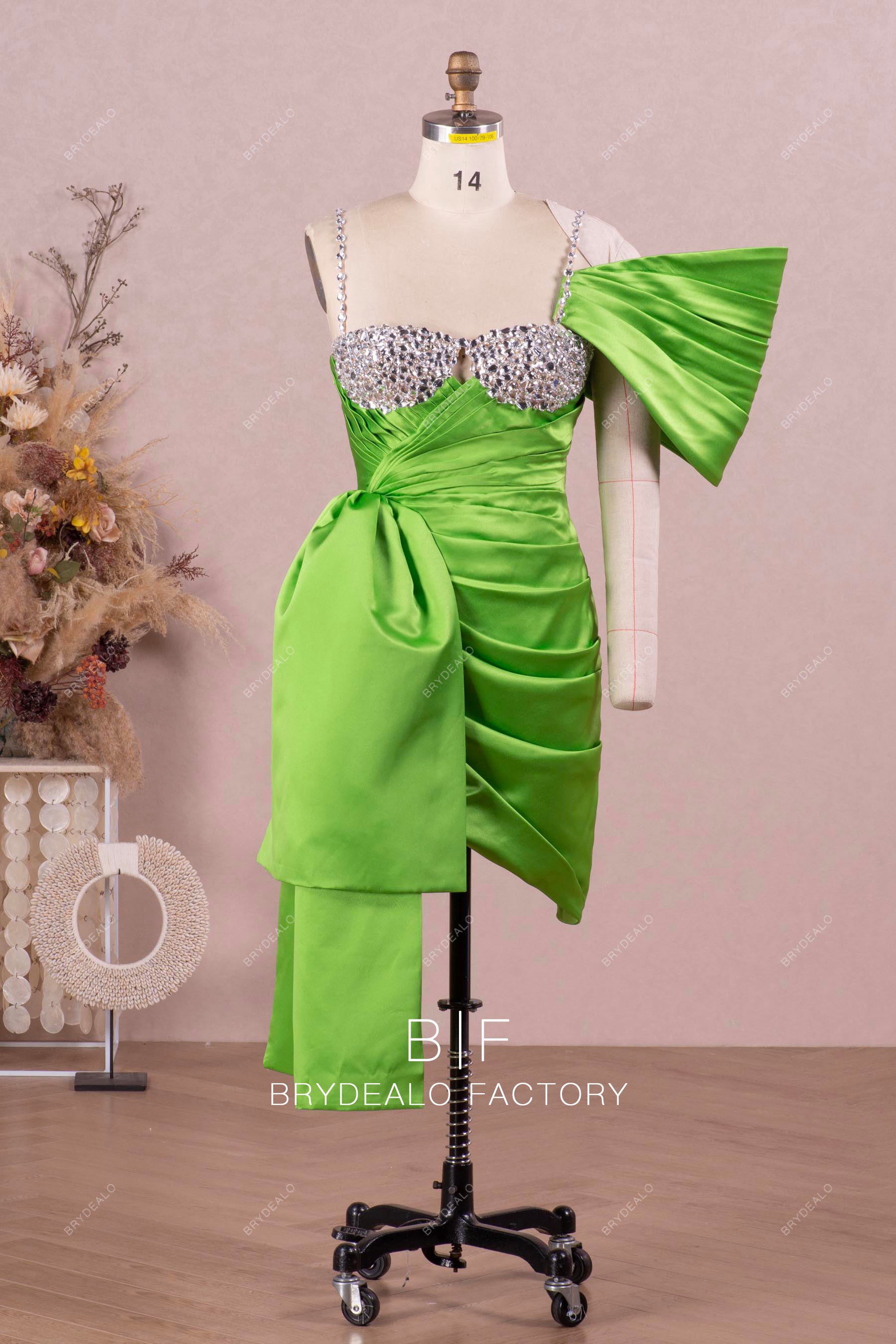 Stylish Green Satin Sparkly Rhinestone Sweetheart Cocktail Dress Stylish Green Satin Sparkly Rhinestone Sweetheart Cocktail Dress