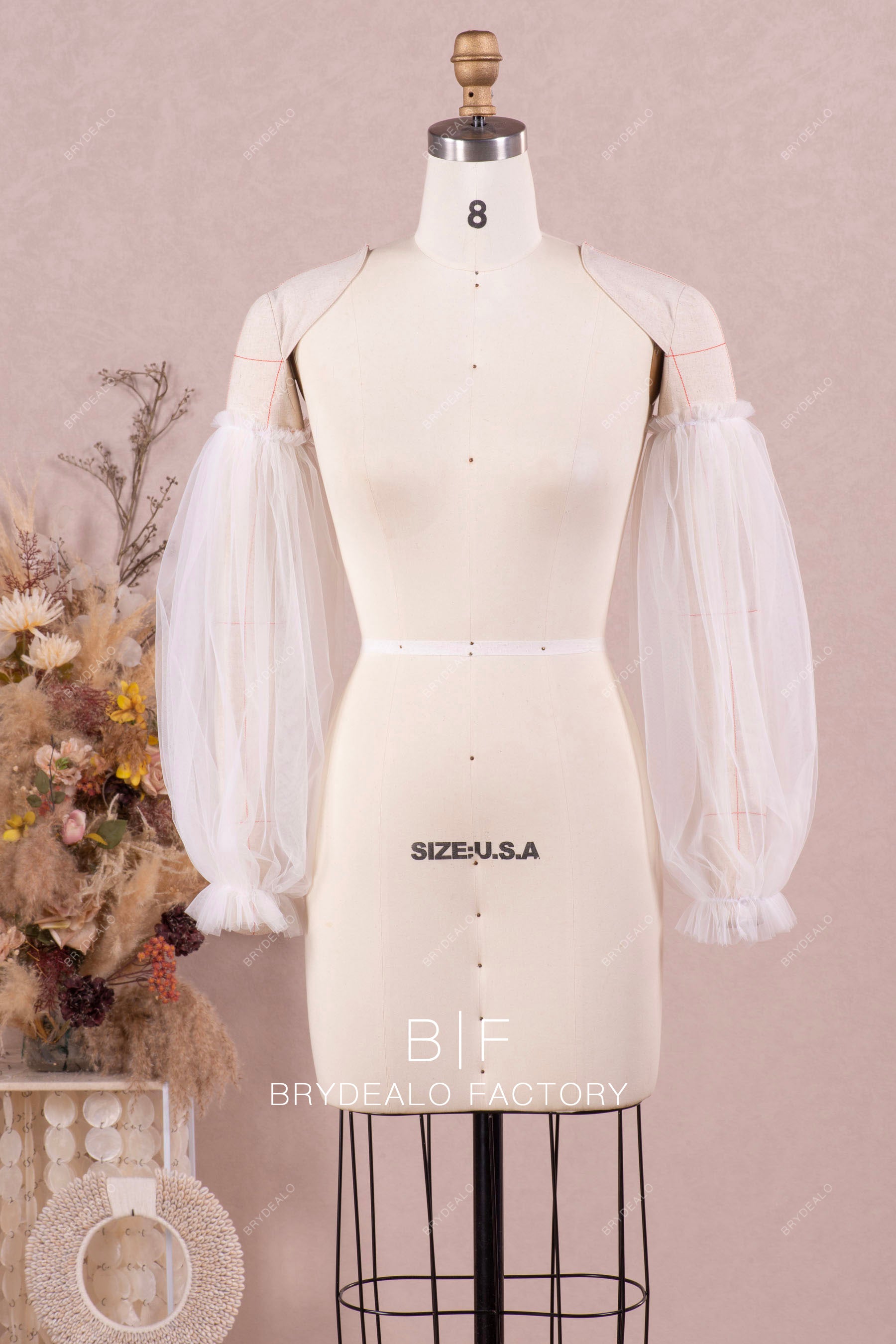 dreamy bridal bubble sleeves