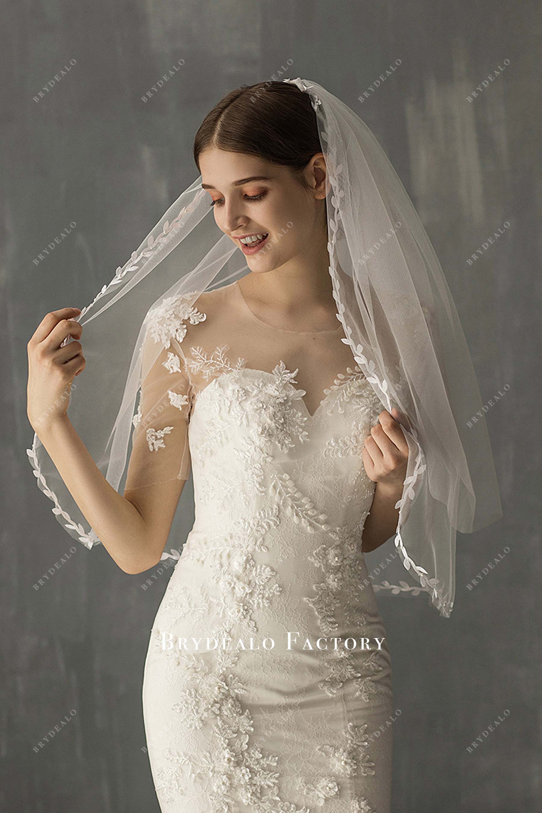 Fairy Leaf Trimmed Short Bridal Veil