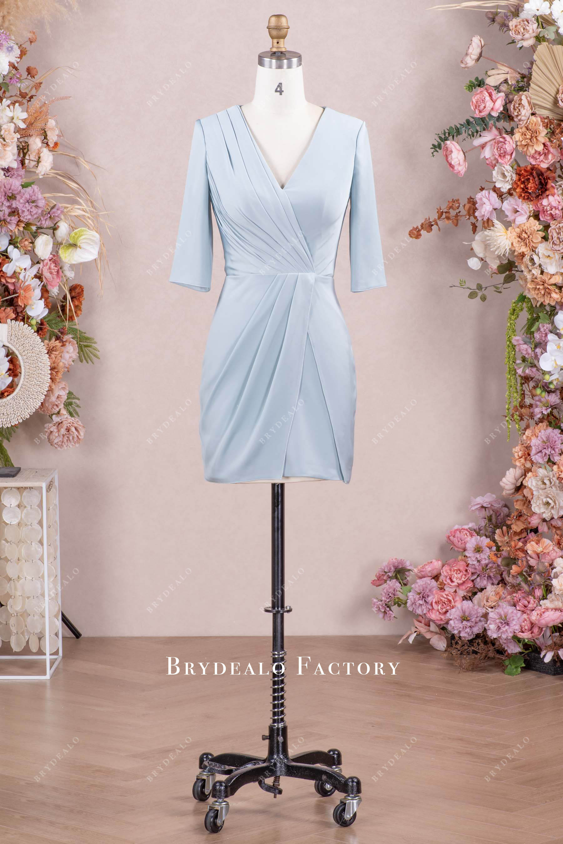 Blue Three Quarter Sleeves Knee Length Mother of Bride Dress Blue Three Quarter Sleeves Knee Length Mother of Bride Dress