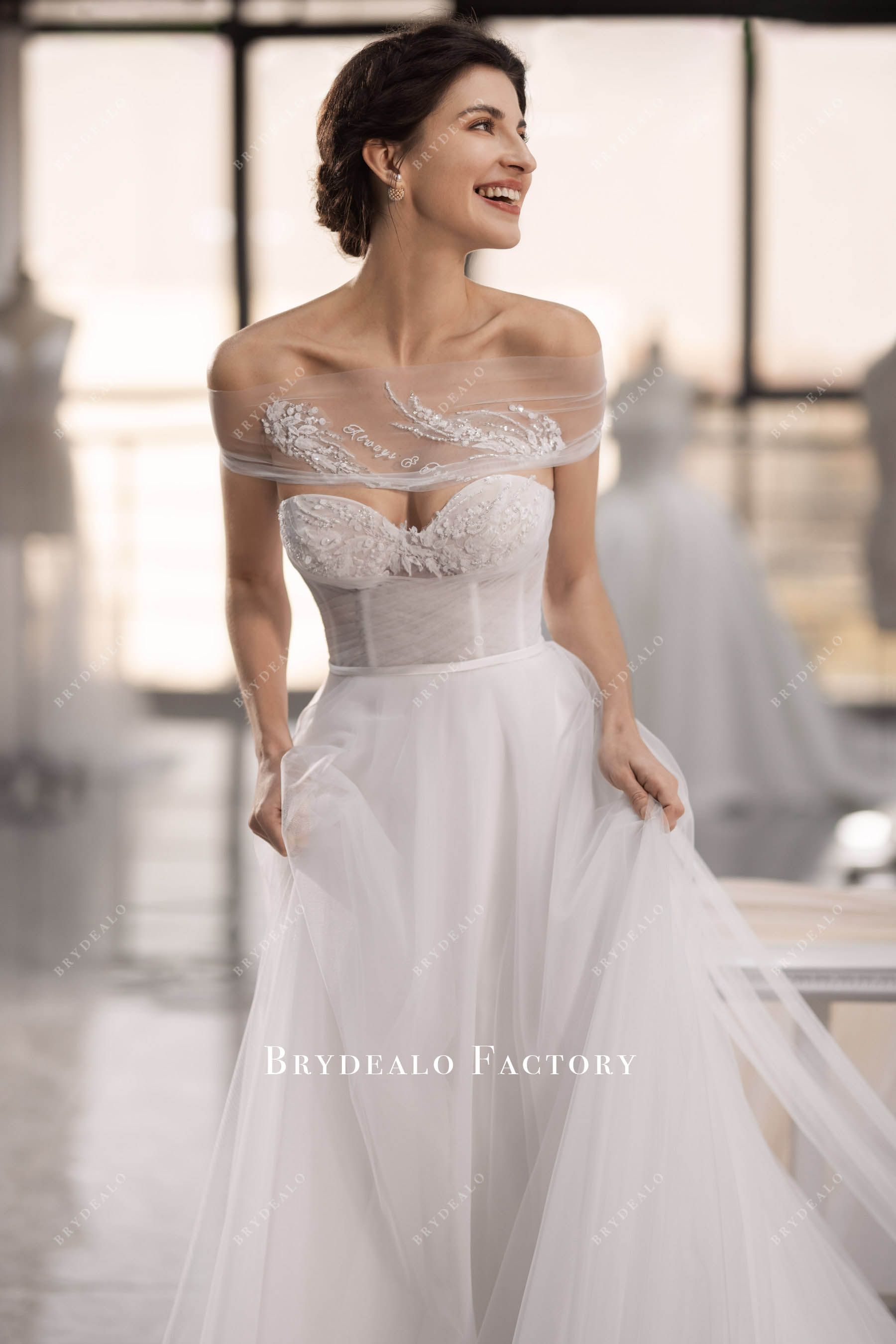 Elegant Corset Embroidered Letter Wrap Tulle Wedding Dress Elegant Corset Embroidered Letter Wrap Tulle Wedding Dress