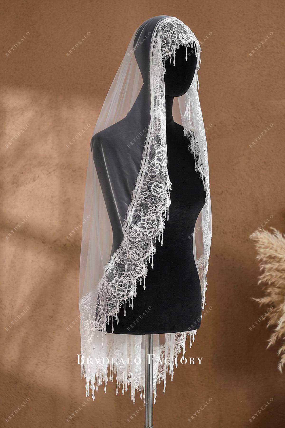 fingertip length bridal veil