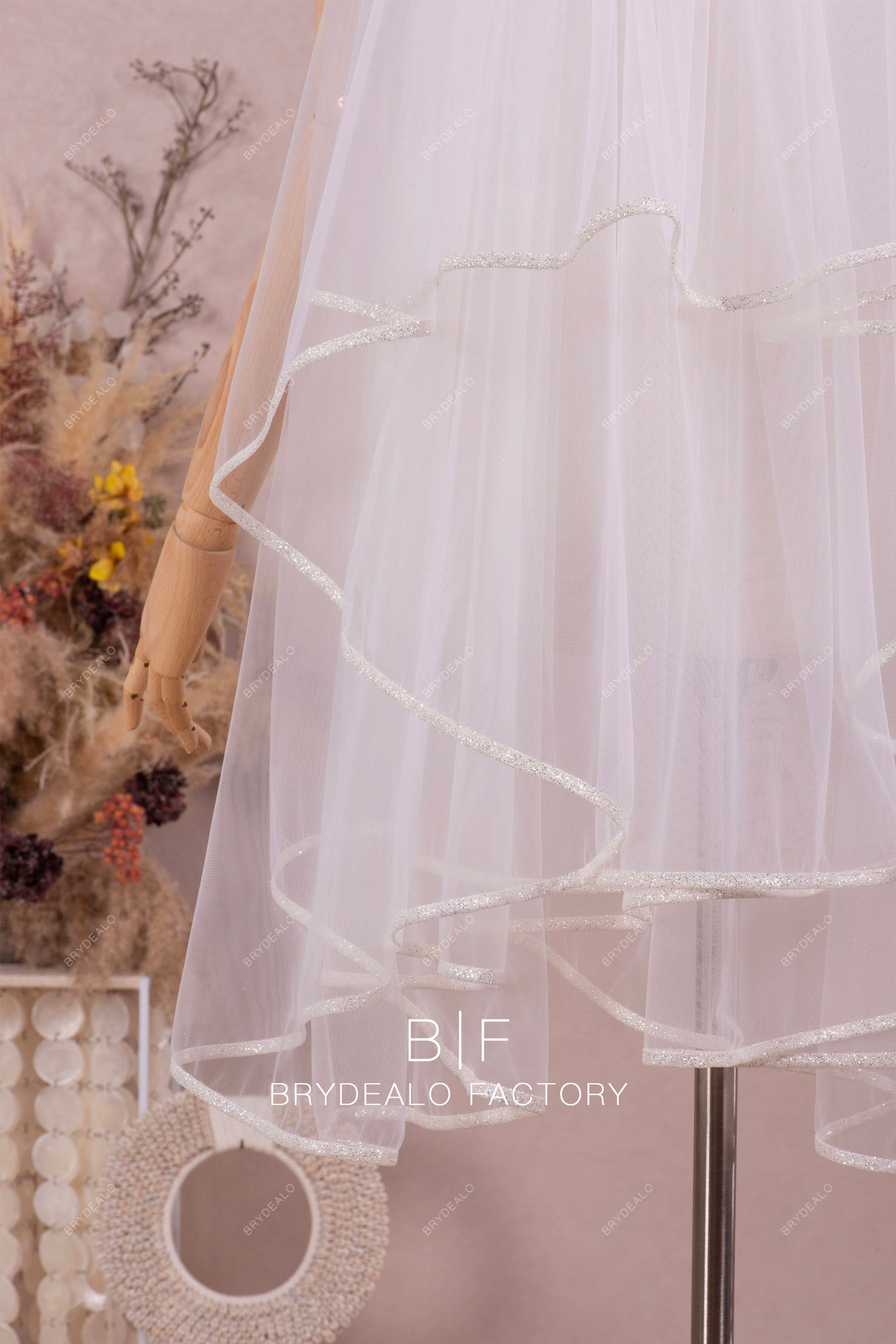 fingertip two-tier veil