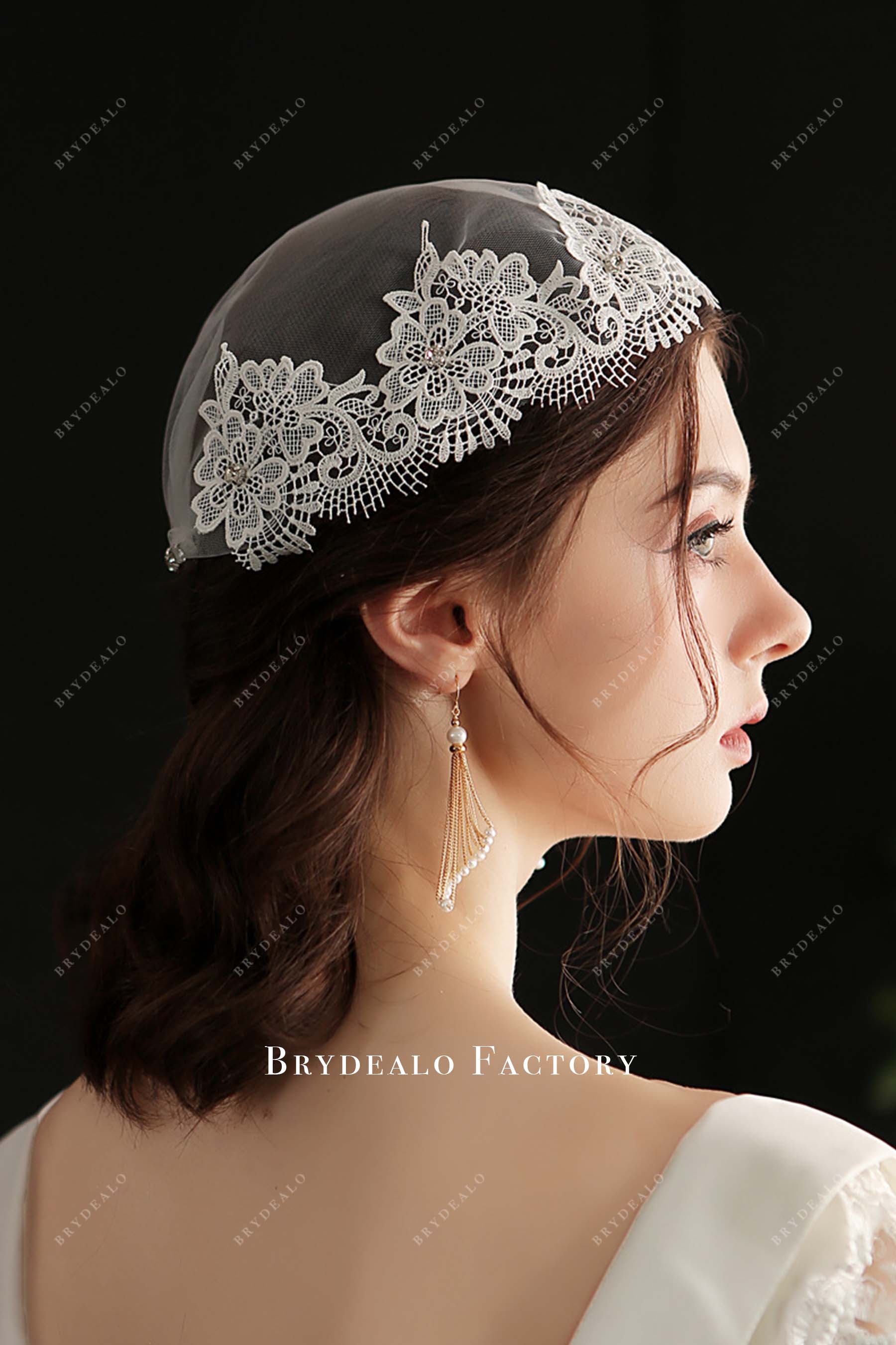 flyaway length lace edge bridal veil