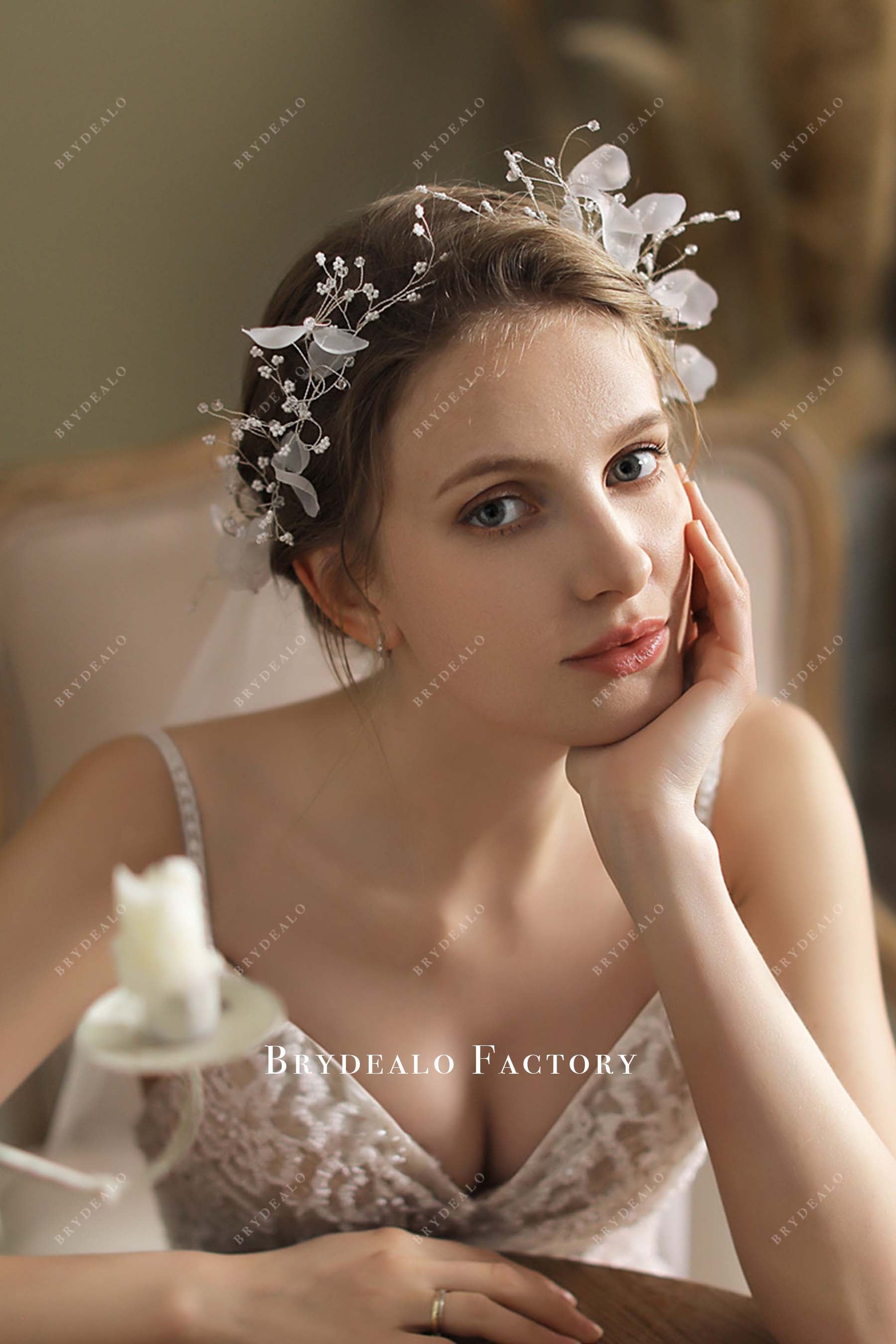 garland bridal veil