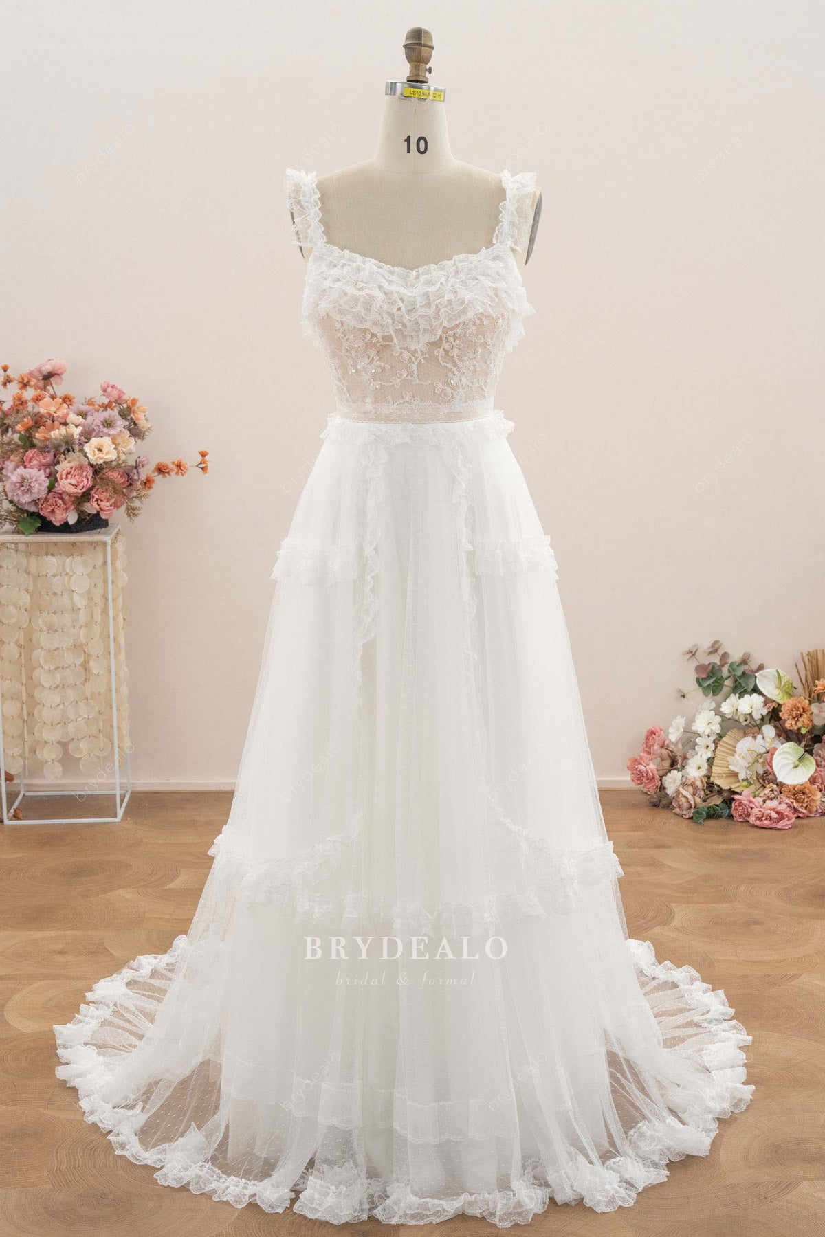 lace bohemian wedding dress