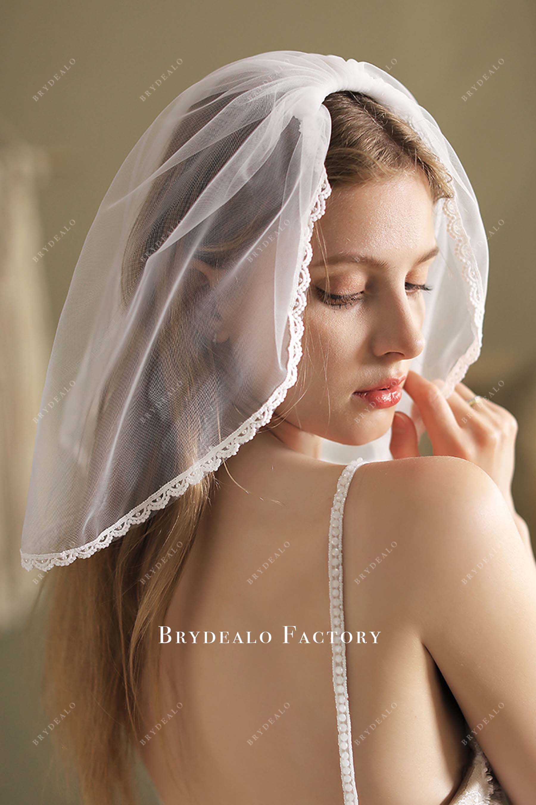 lace edge shoulder length bridal veil