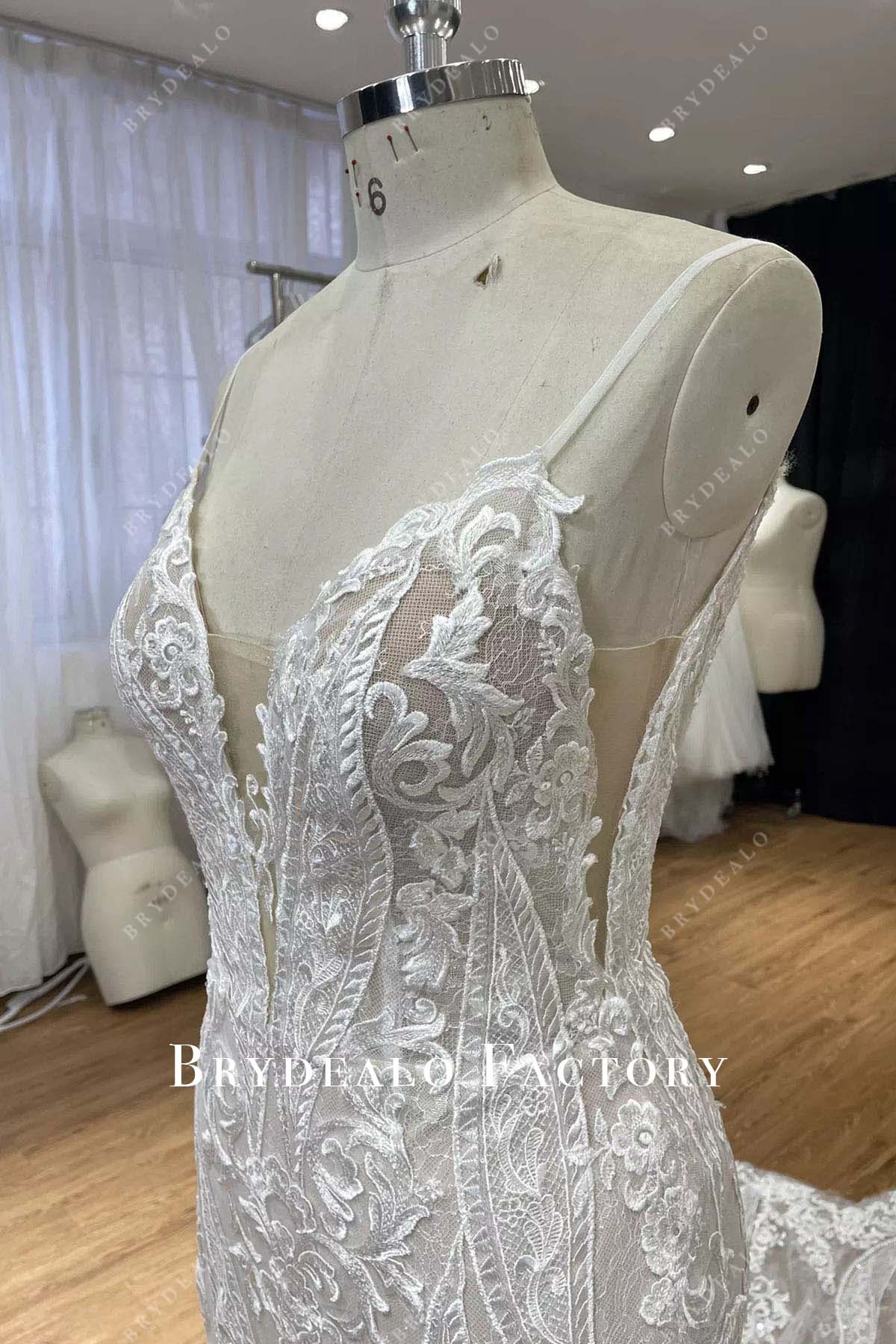 lace sleeveless wedding dress