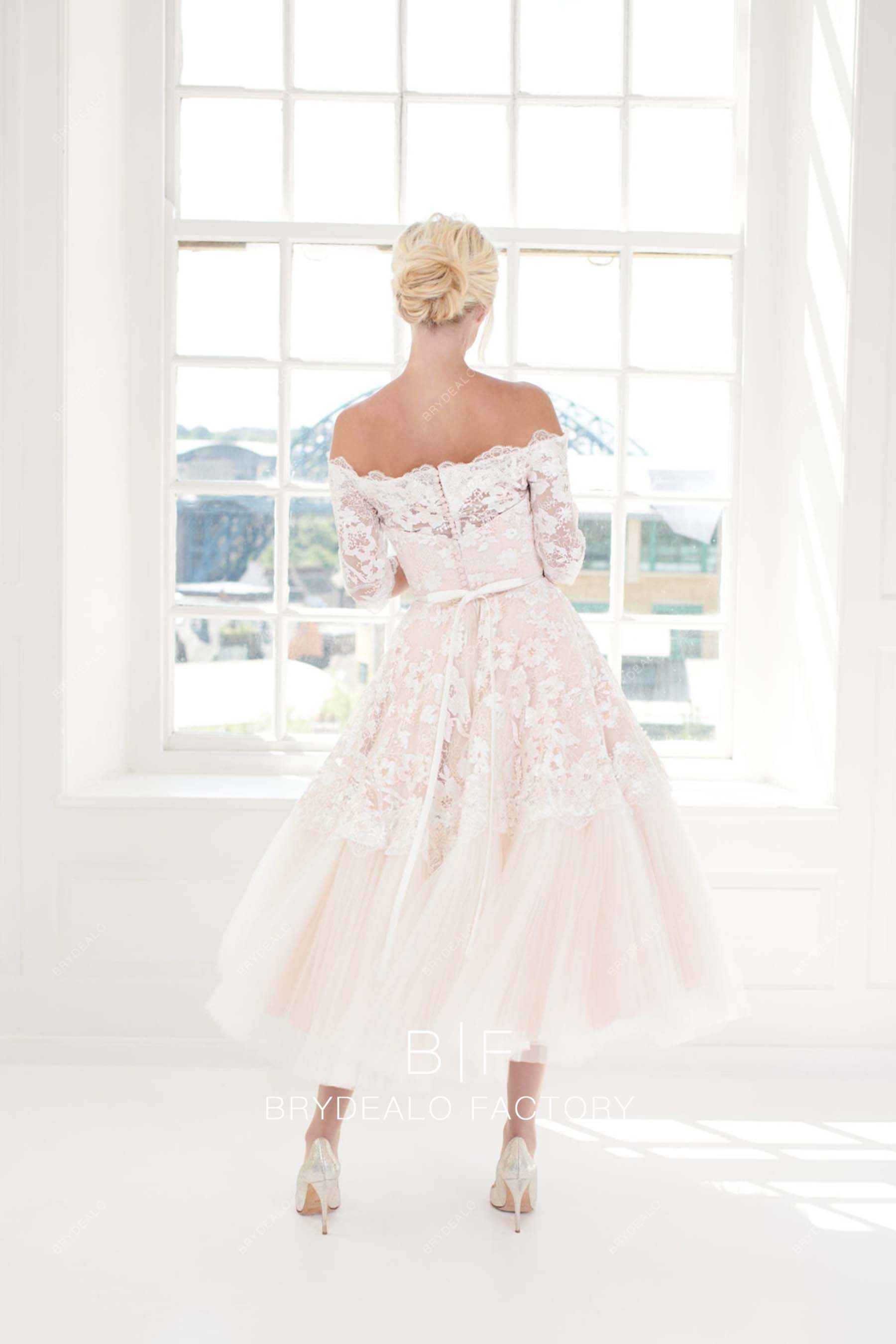 beautiful lace pleated tulle short wedding gown