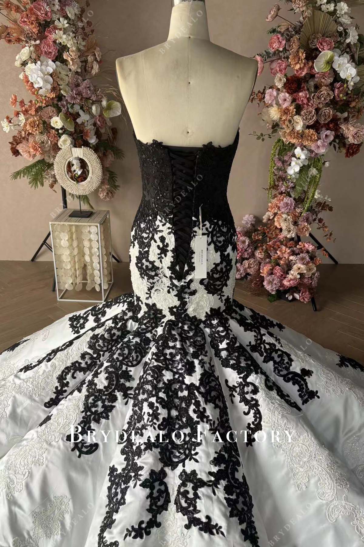 Lace-up Back Lace Mermaid Wedding Dress