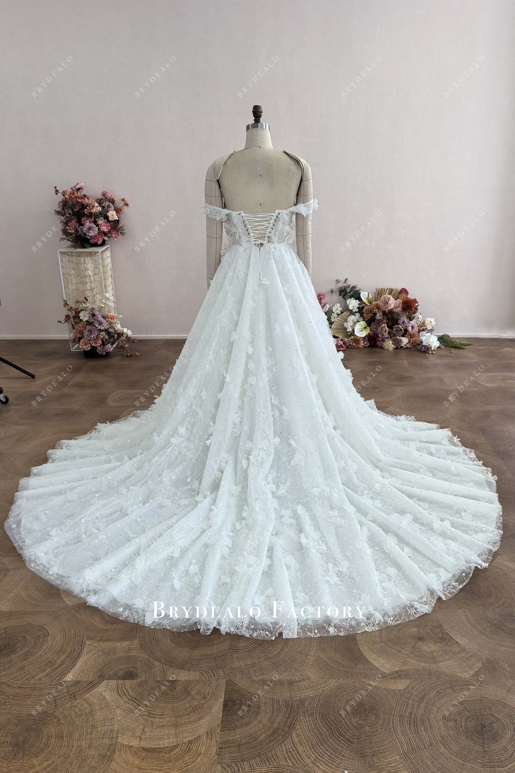 lace up back wedding dress