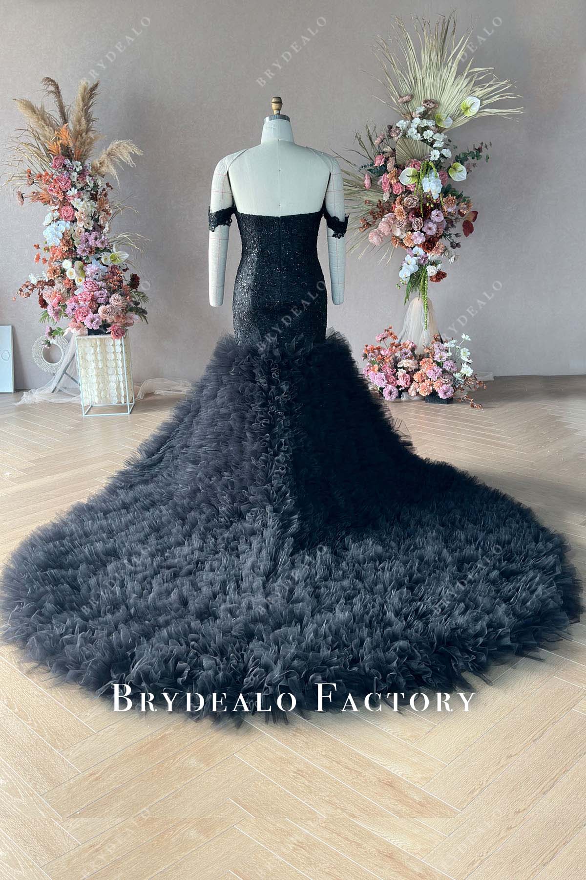black long train wedding dress