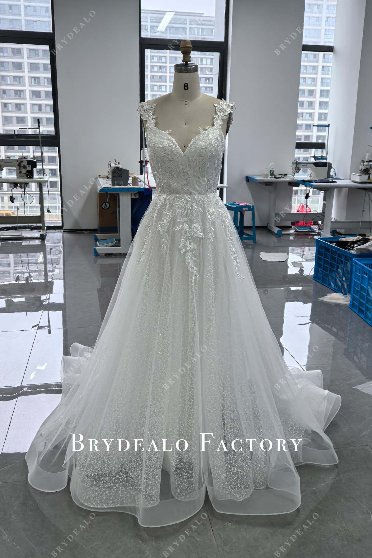 modst sweetheart neck bridal dress