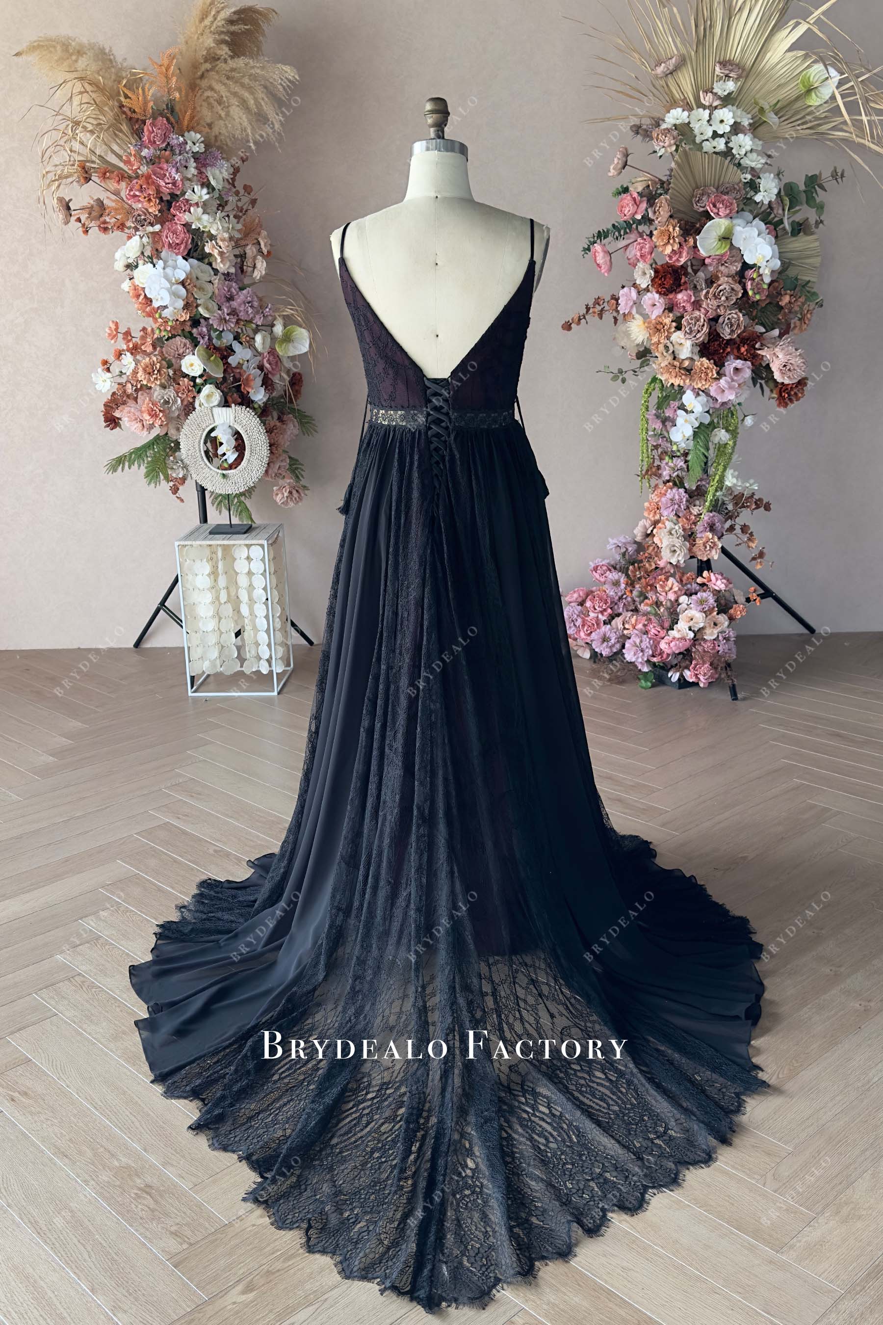 open back lace train long wedding dress