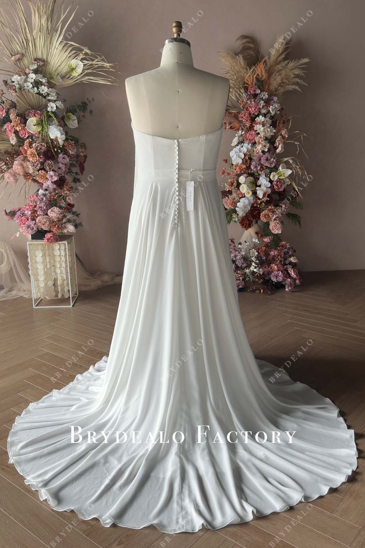 open back buttons closure wedding gown