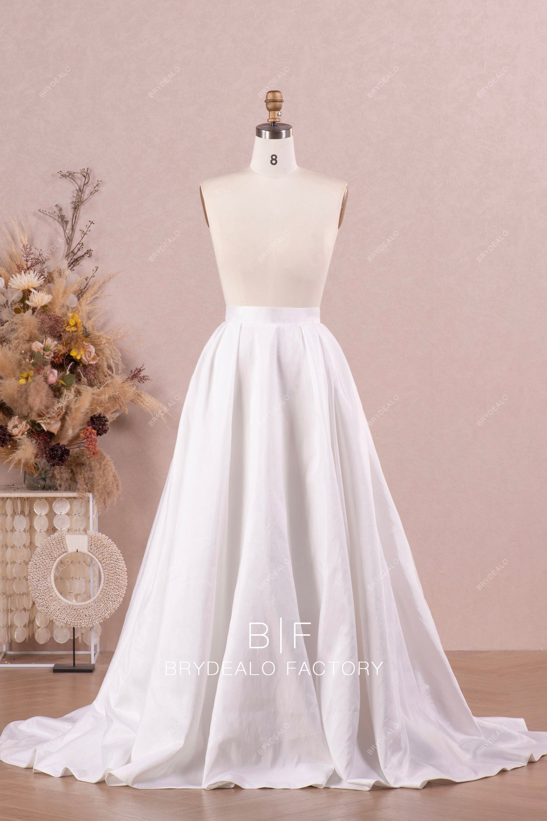 high waisted wedding dresses High-end Matte Taffeta Boxy Pleated Ball Gown Bridal Overskirt Light Ivory