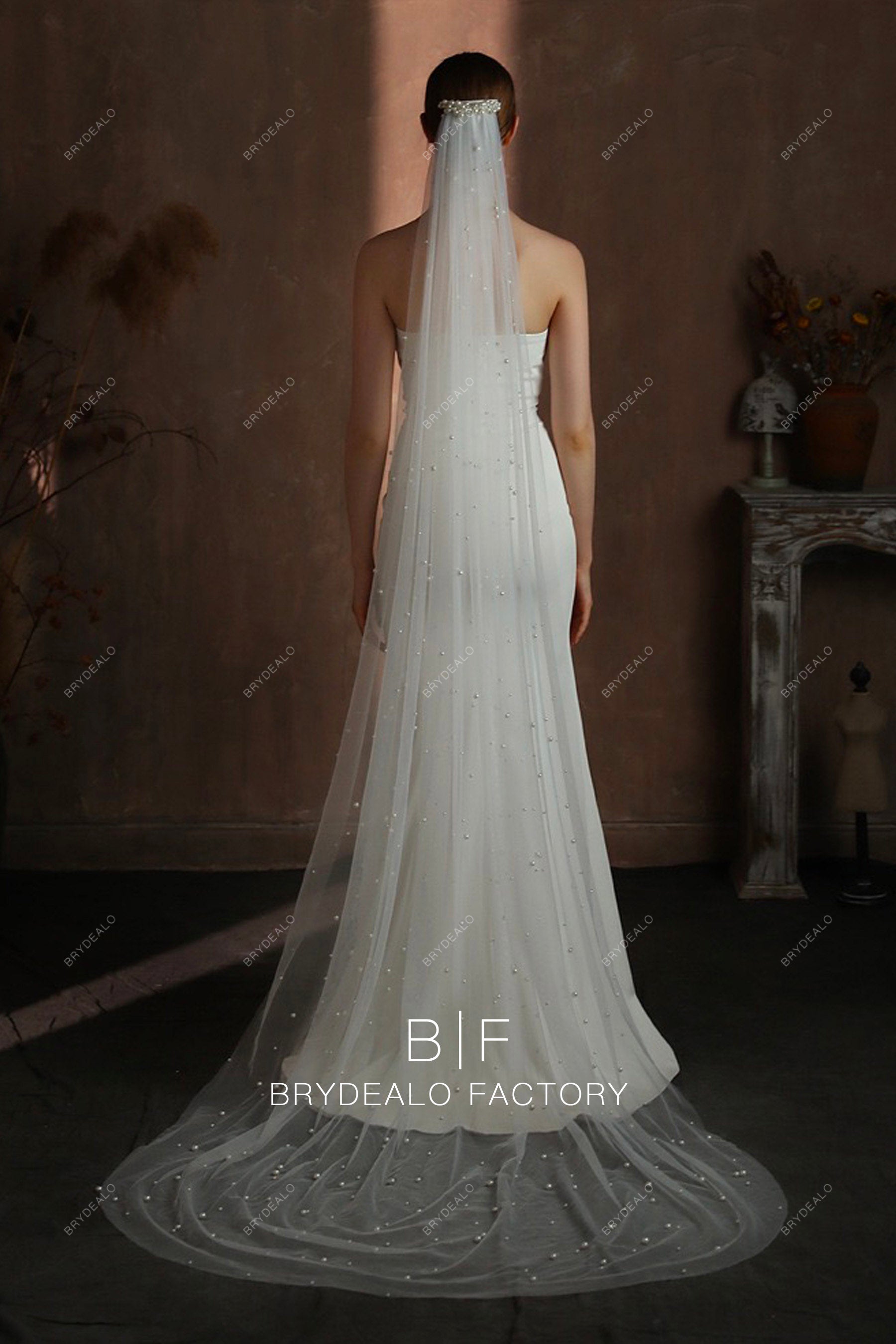 romantic single-tier pearl wedding veil