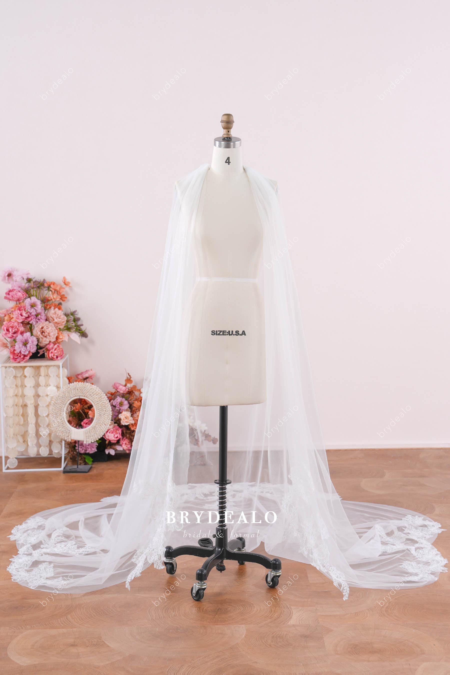single-tier long wedding veil
