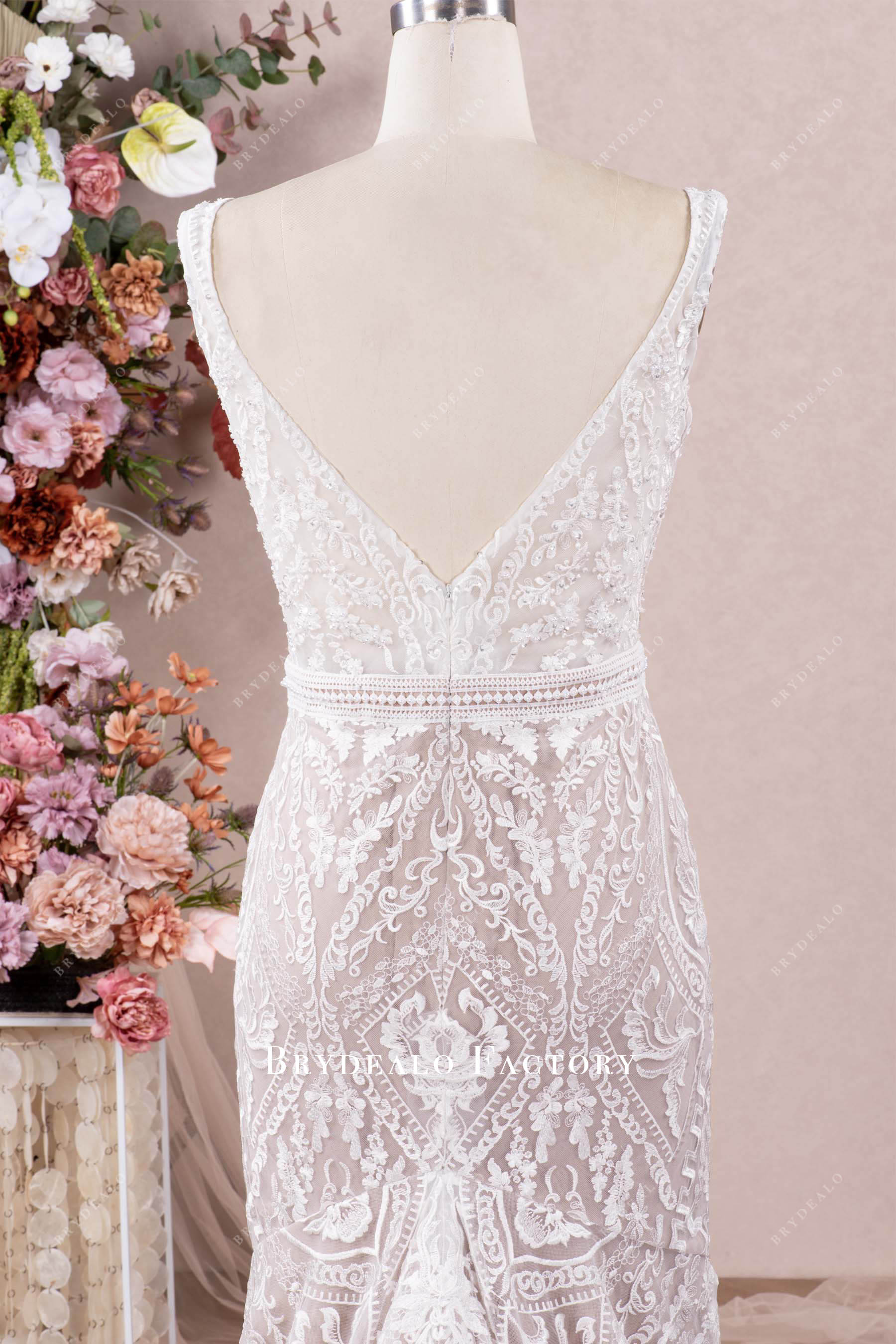 sleeveless V-back lace wedding dress