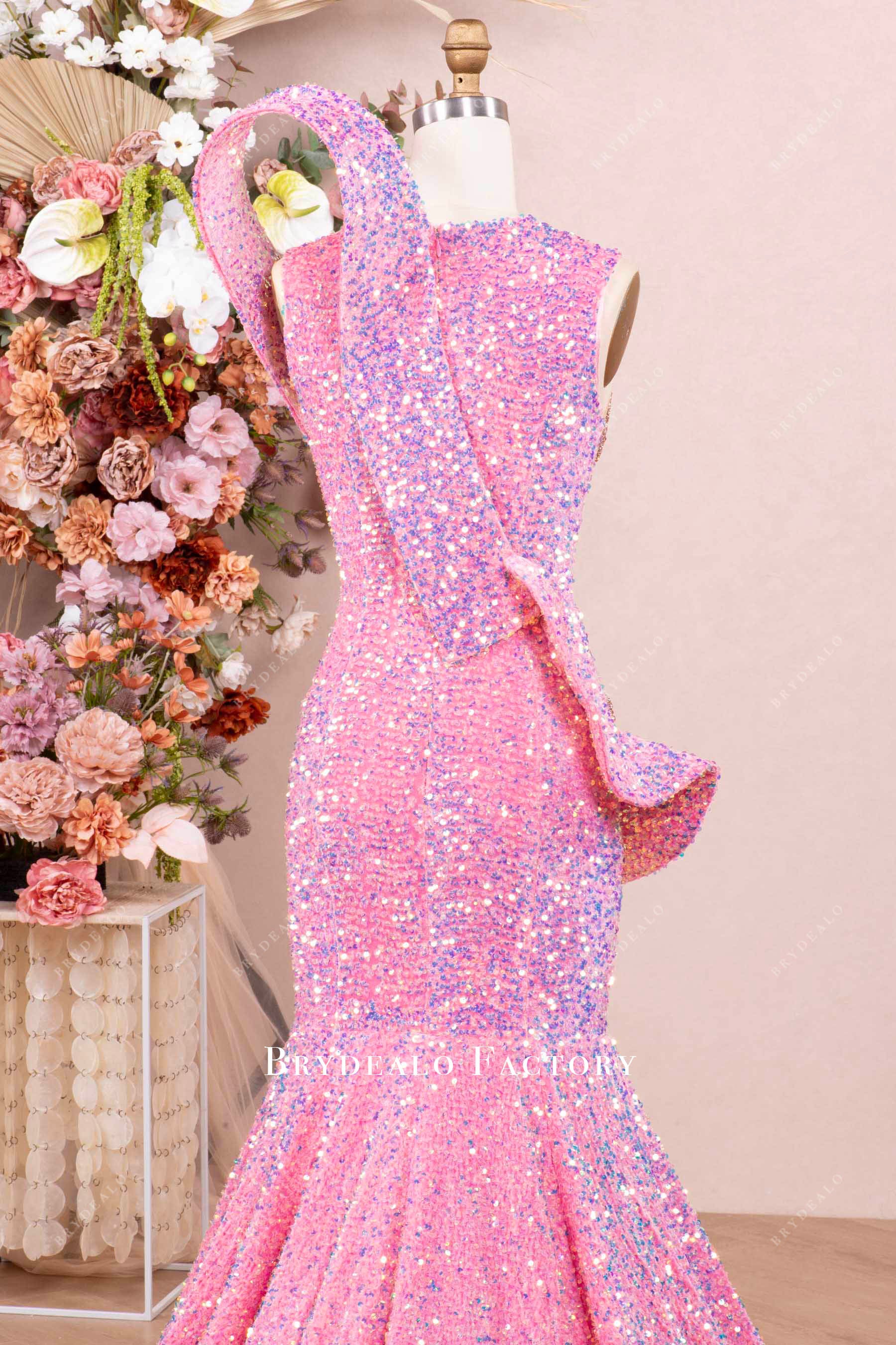 sleeveless sparkly sequin prom dress