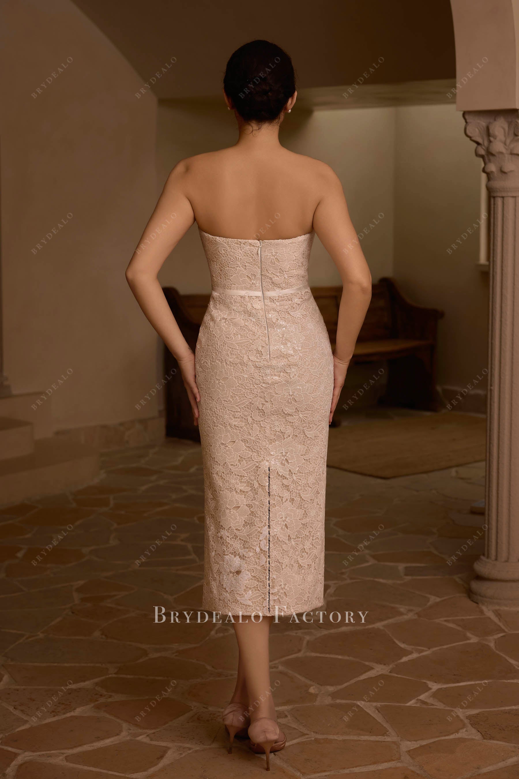 strapless elegant wedding dress