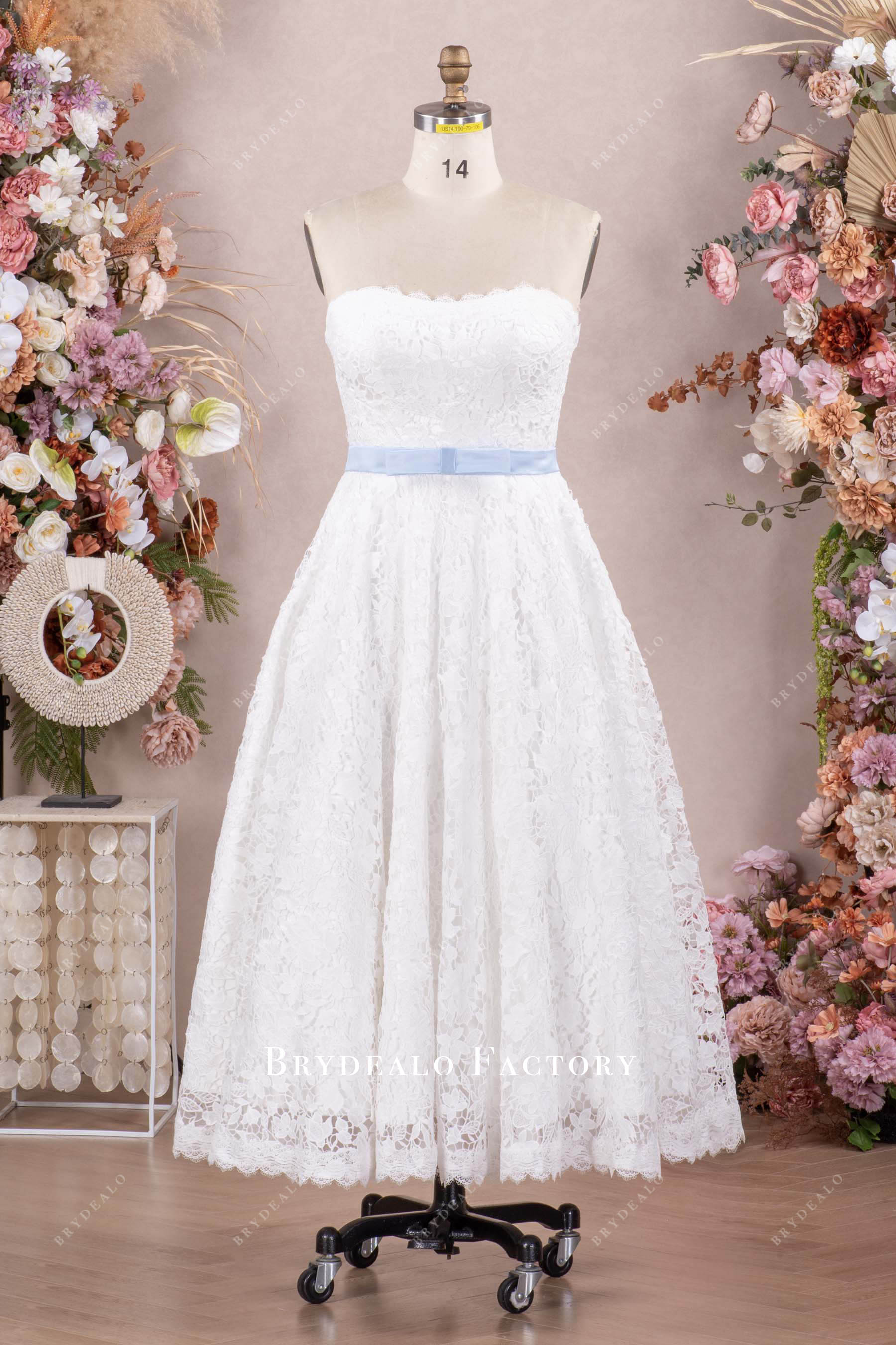 Lace Strapless Scalloped Hem Short Vintage Wedding Dress Lace Strapless Scalloped Hem Short Vintage Wedding Dress