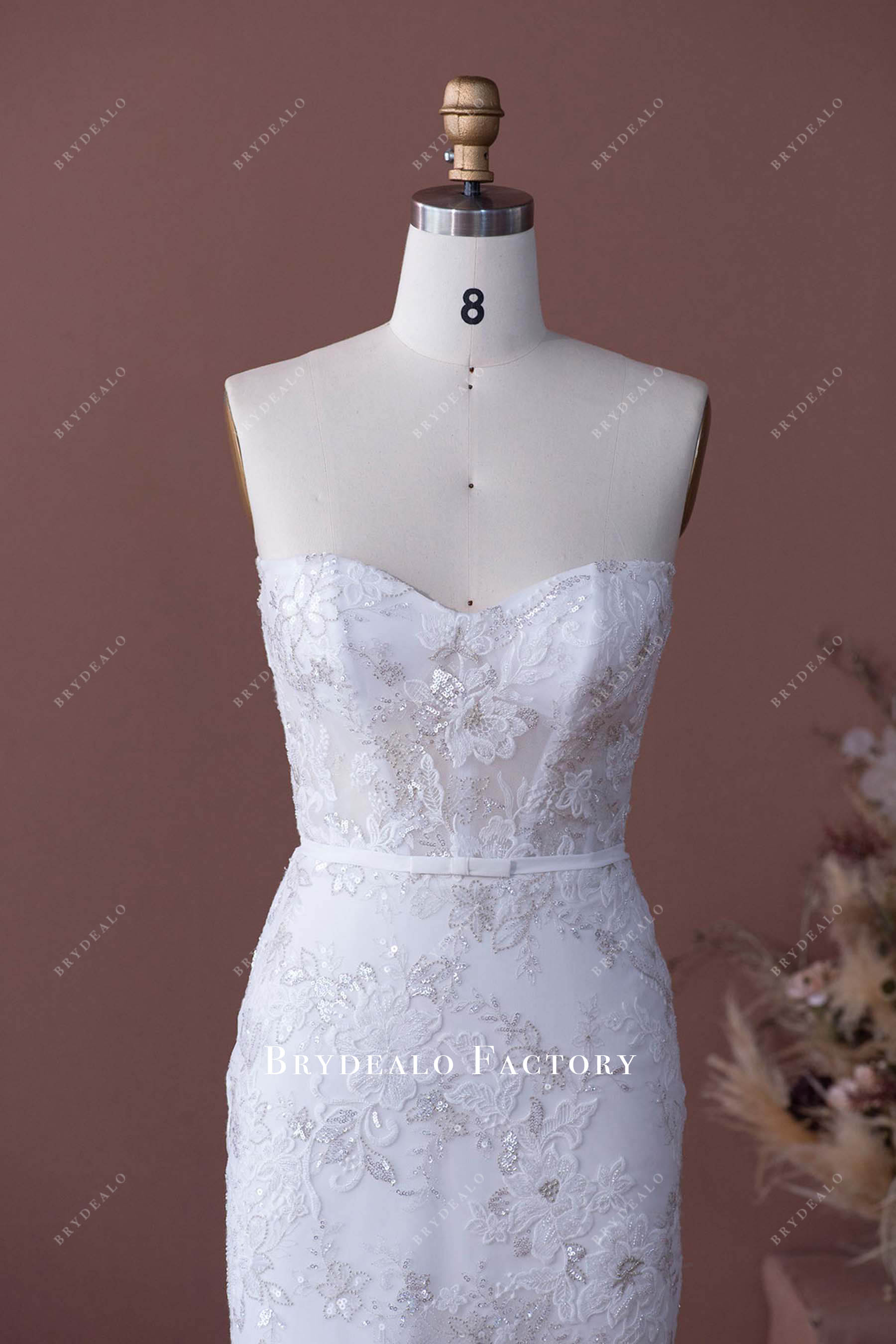 strapless sweetheart neck boned wedding dress