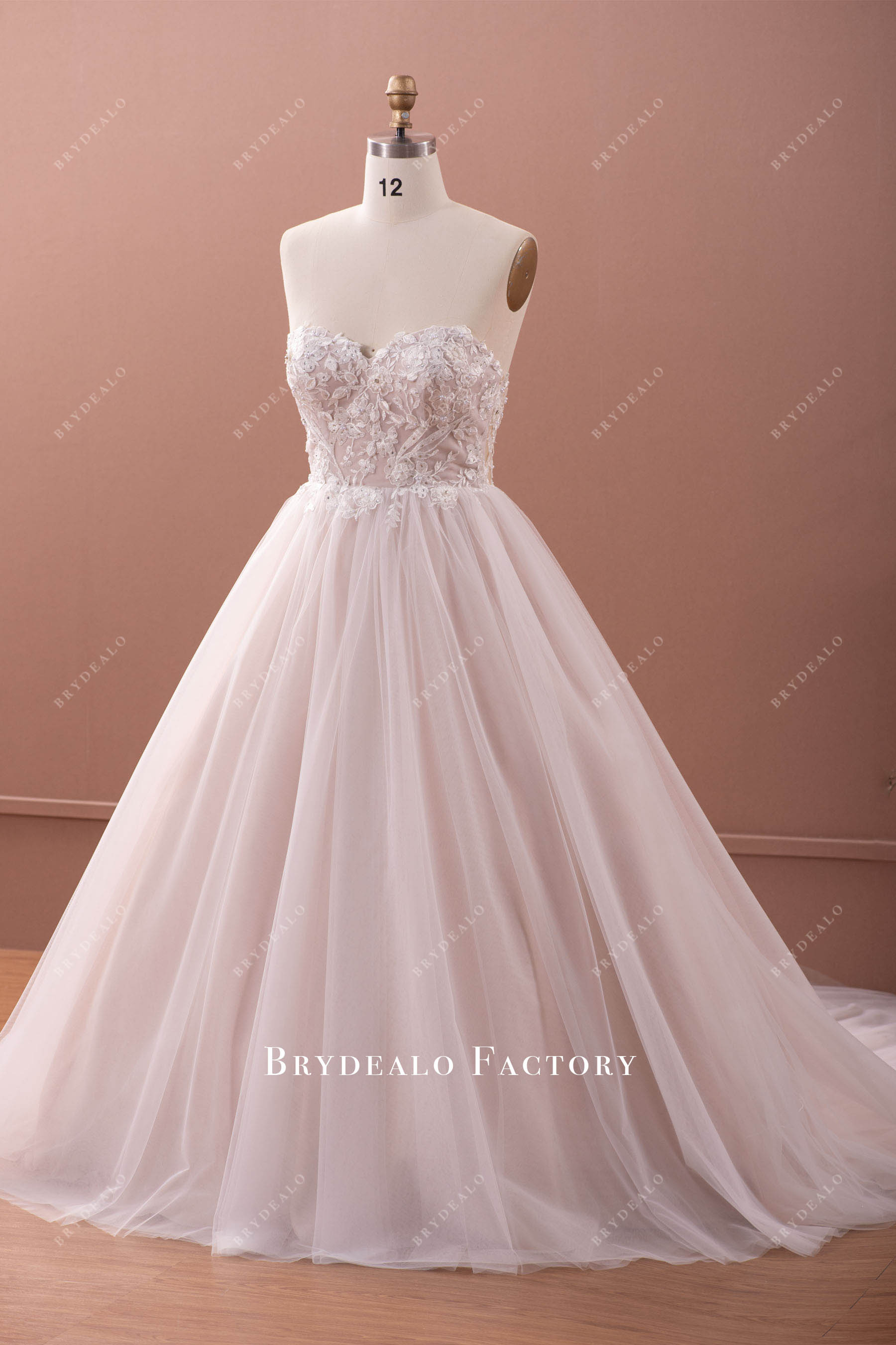 sweetheart neck puffy Aline wedding dress
