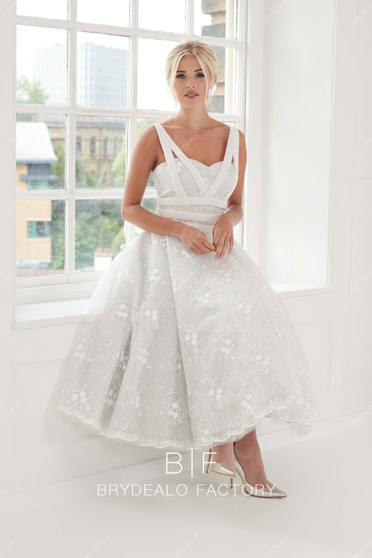 sweetheart neck straps A-line bridal gown online