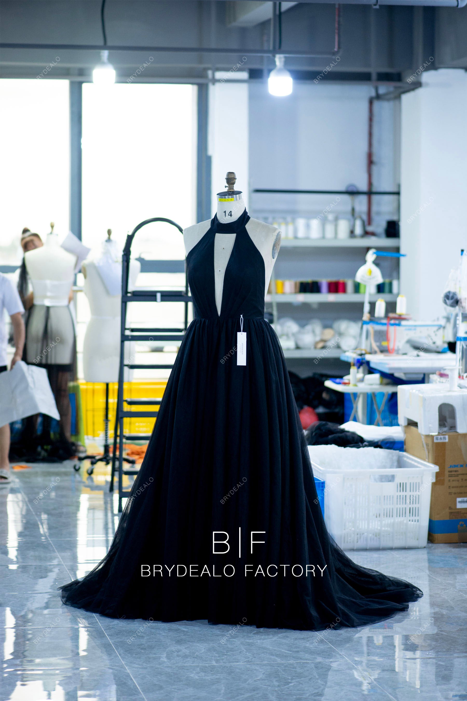 wholesale puffy halter prom dress