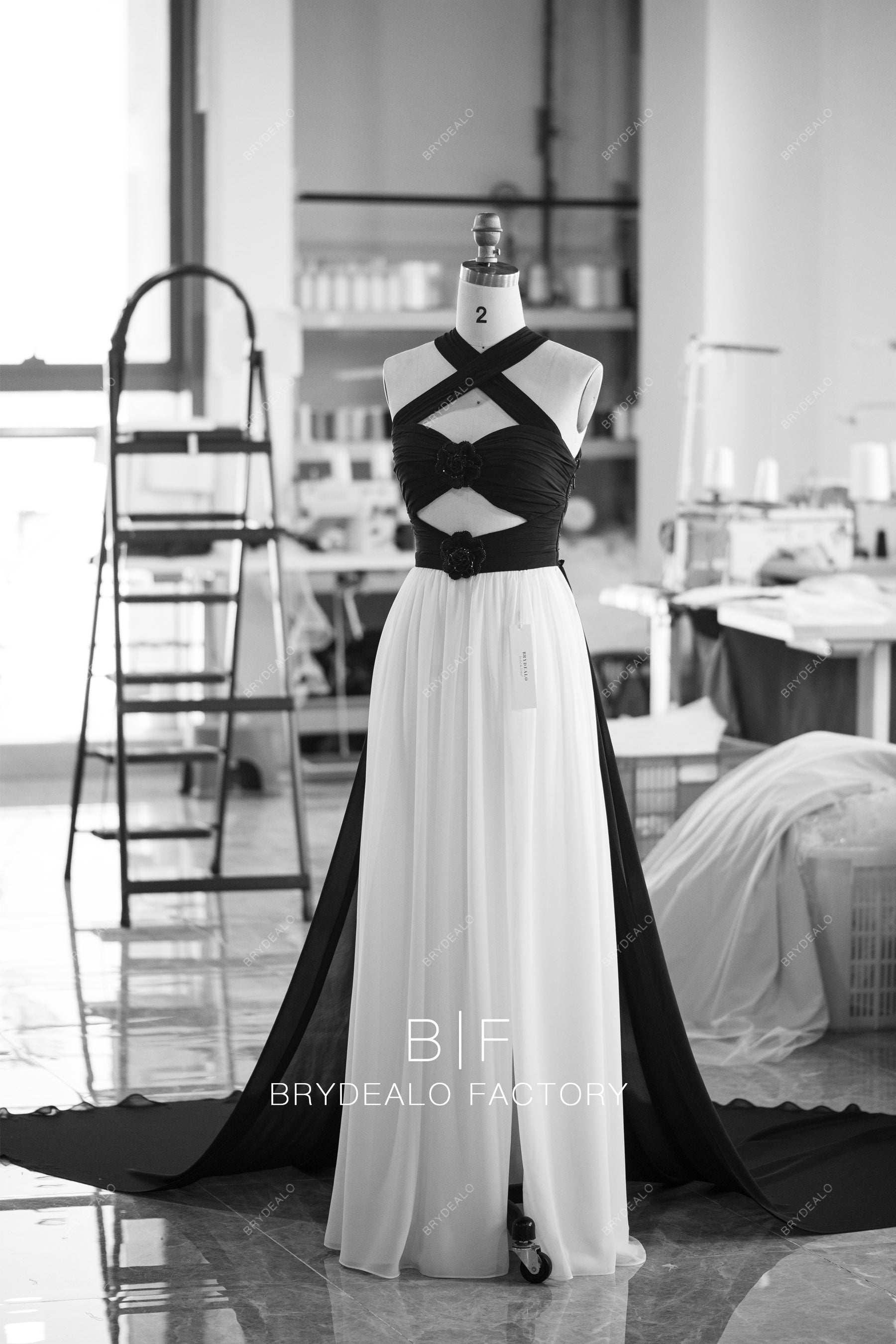 wholesale straps flowing chiffon beach wedding dress