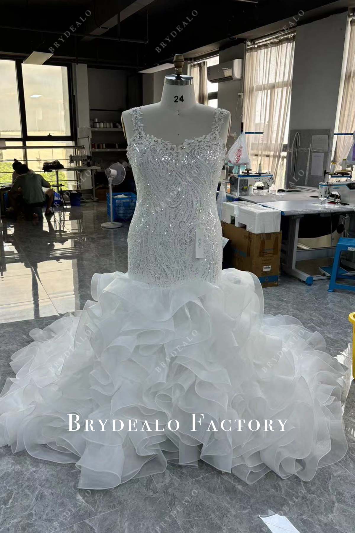 Private Label Wide Beaded Straps Plus Size Wedding Dress