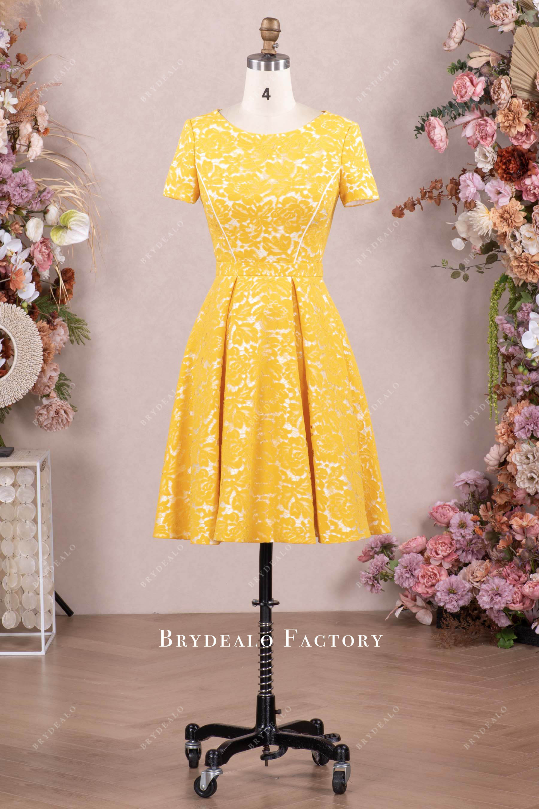 Yellow Lace Short Sleeve Mother of Bride Dress