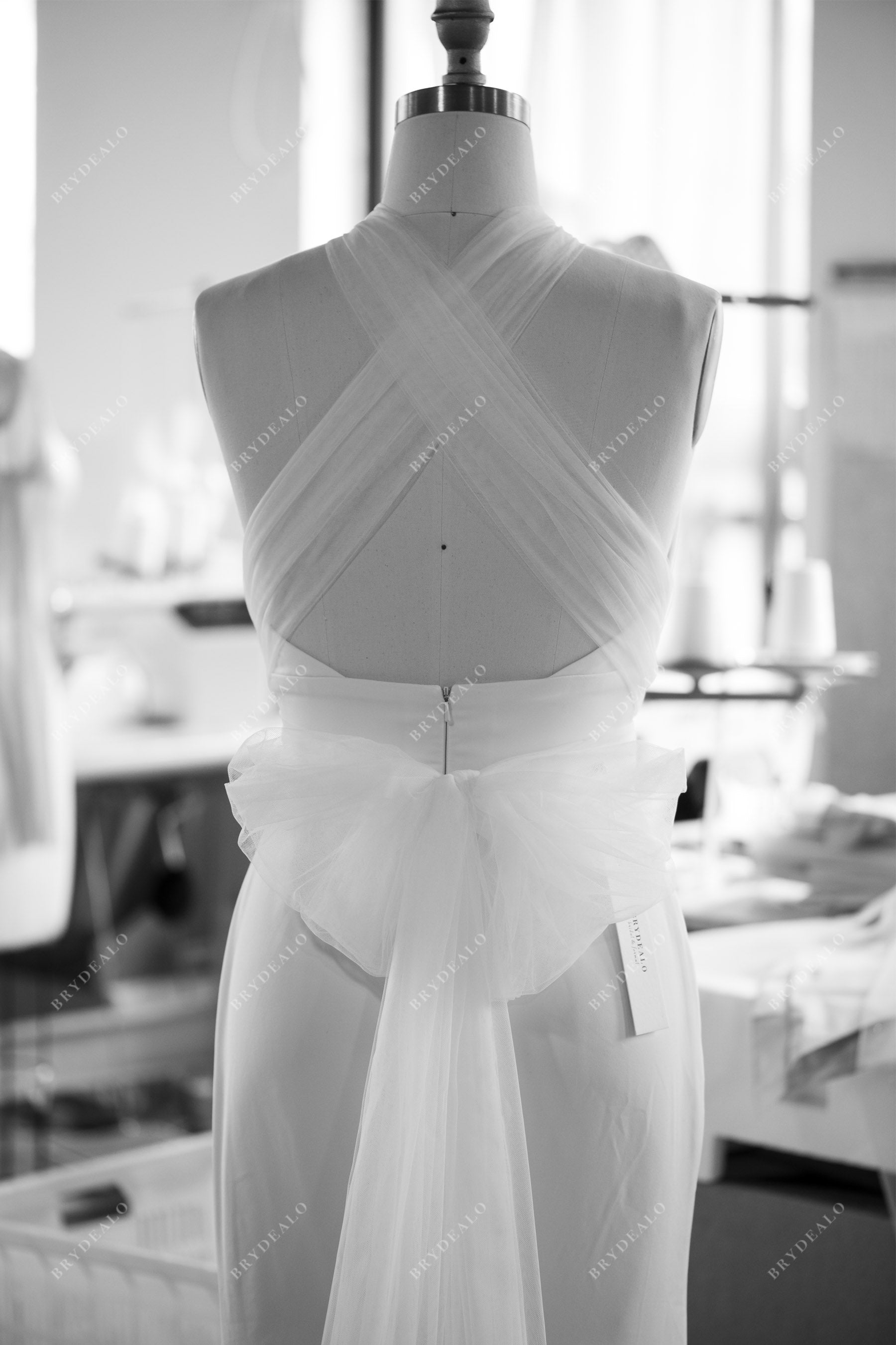 criss-cross sash back-mermaid wedding gown
