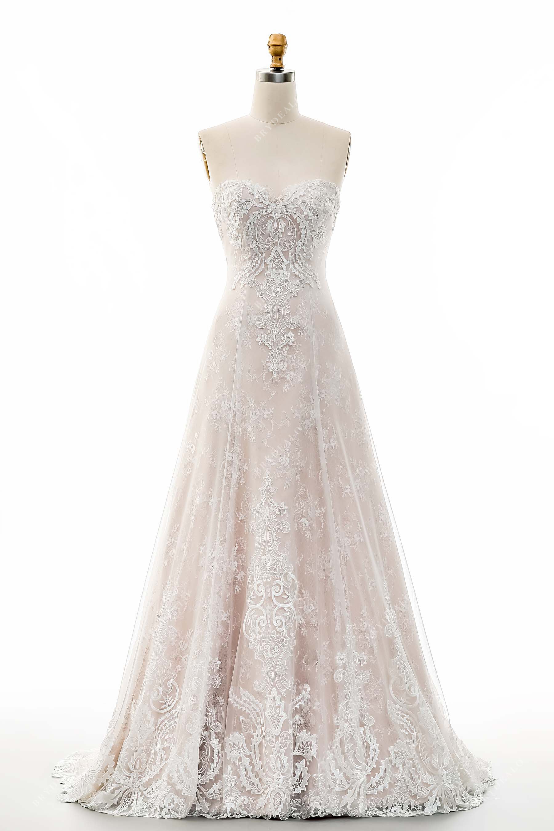 A-line ivory appliques overlaid tulle bridal dress