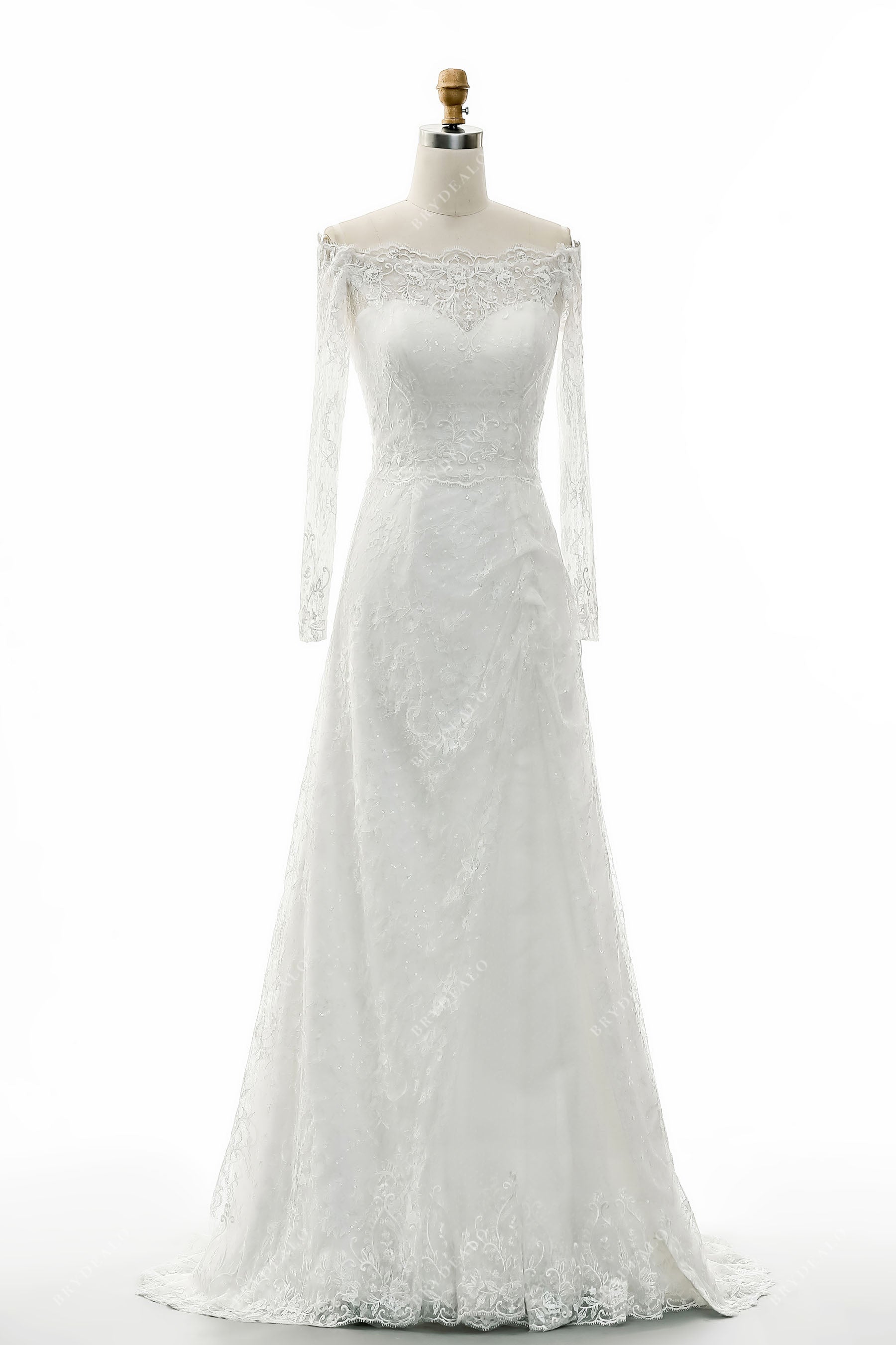 illusion lace sweetheart neck long sleeve mermaid bridal dress