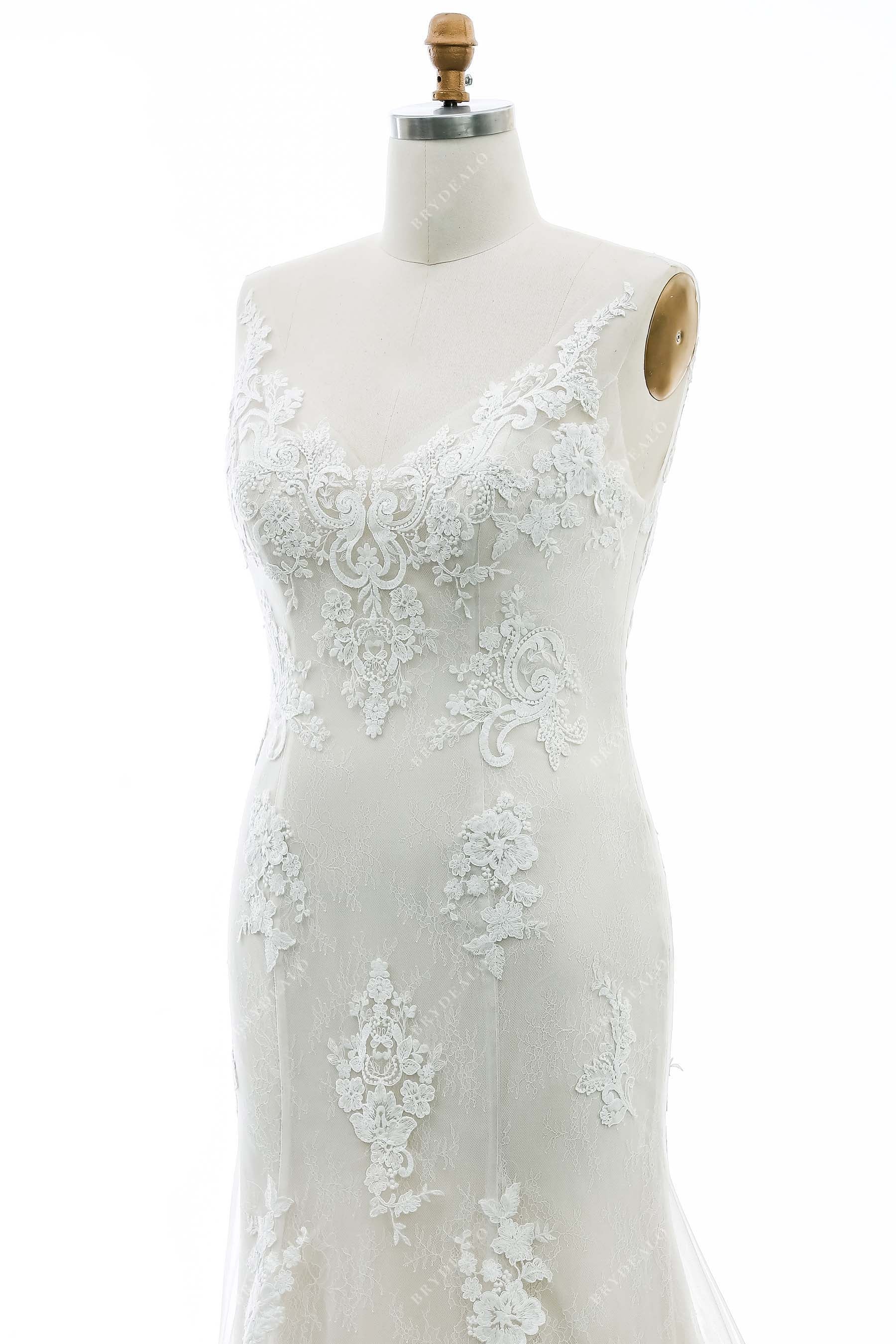 lace tulle sleeveless bridal gown