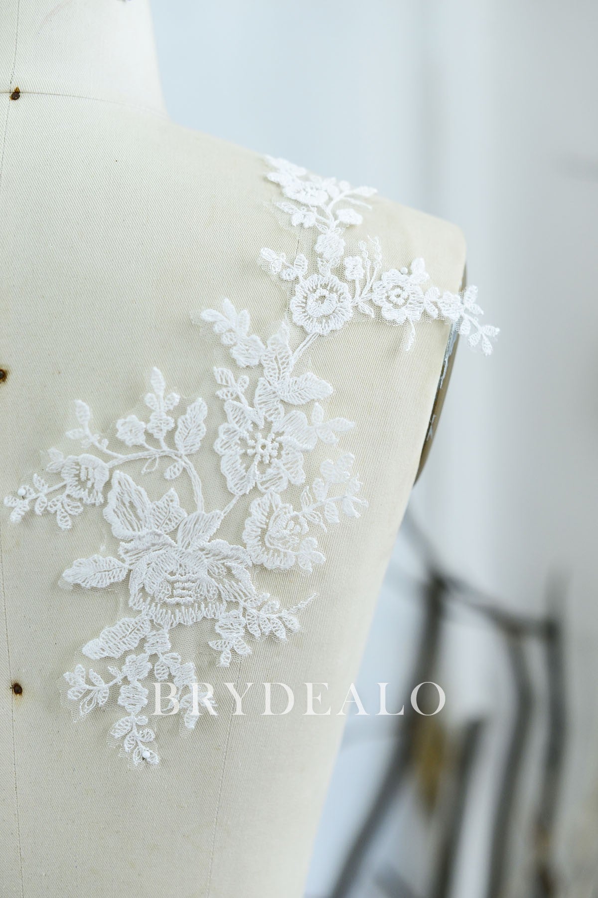 Peony Flower Embroidery Bridal Lace Appliques for Wholesale