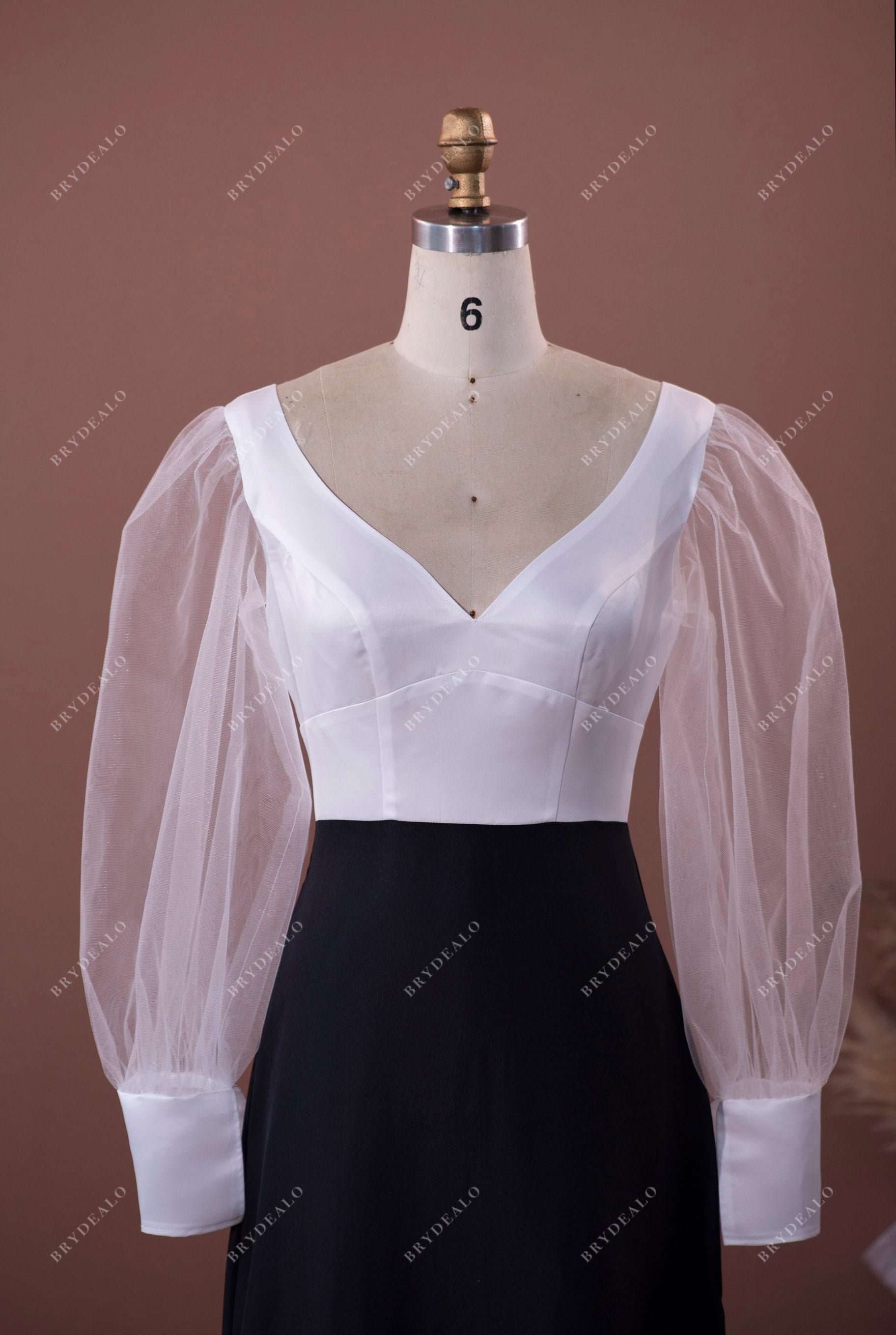 Custom Puffy Sleeve V-neck Mermaid Wedding Dress Mockup